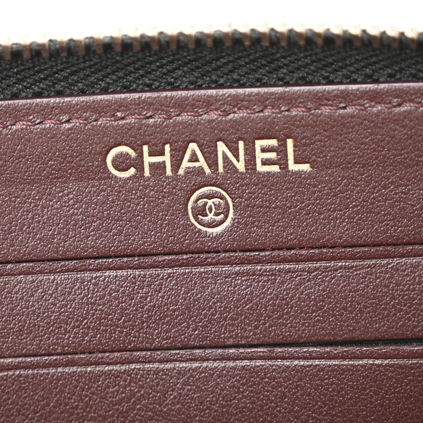 Caviar Chevron Quilted Medium Zip Around Wallet Black