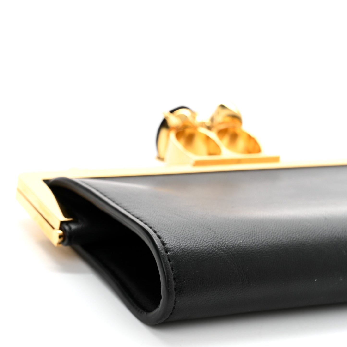 Nappa Skull Knuckle Wallet On Chain Black