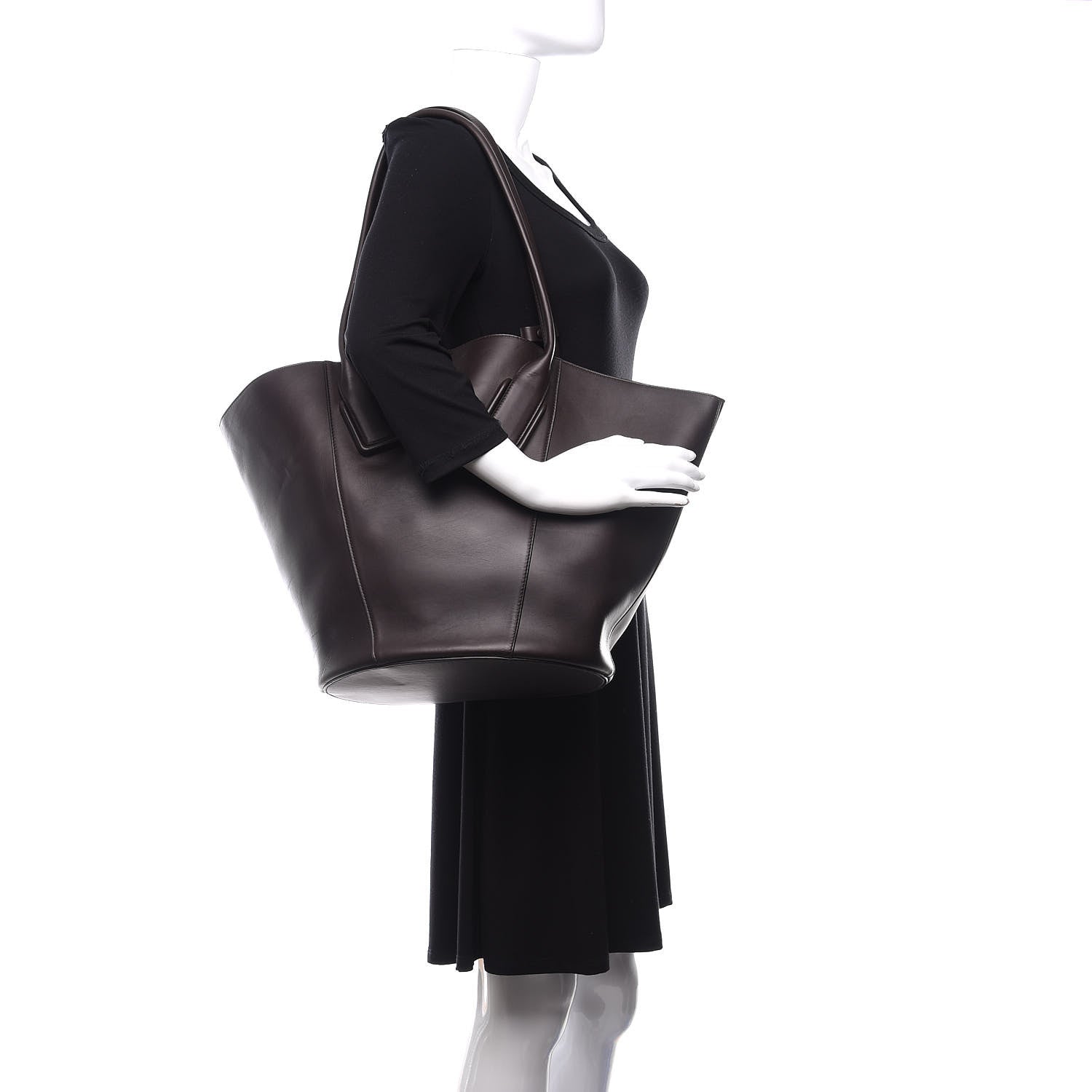 Bottega Veneta Smooth Calfskin Basket Tote Fondente 2 of 9