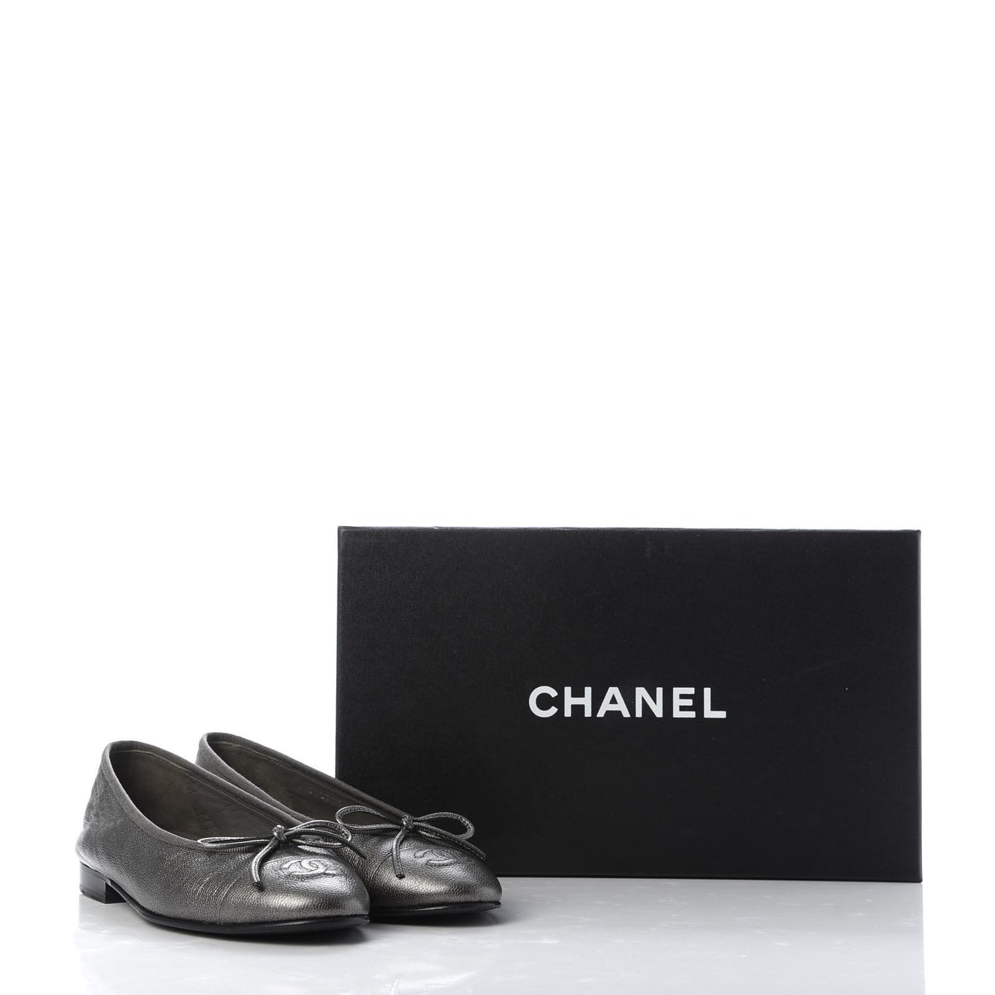 Metallic Caviar CC Cap Toe Ballerina Flats 35 Silver
