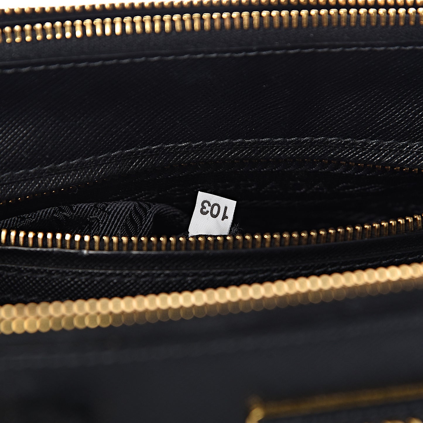 Saffiano Small Galleria Double Zip Tote Black