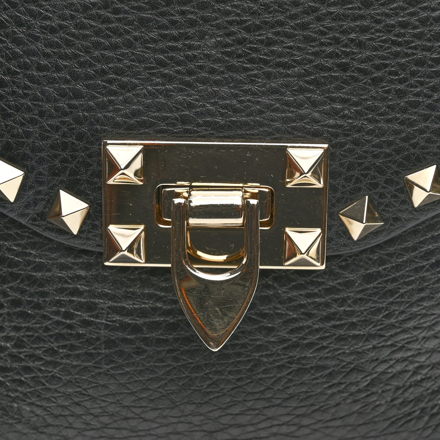 Pebbled Calfskin Medium Rockstud Flip Lock Crossbody Bag Black