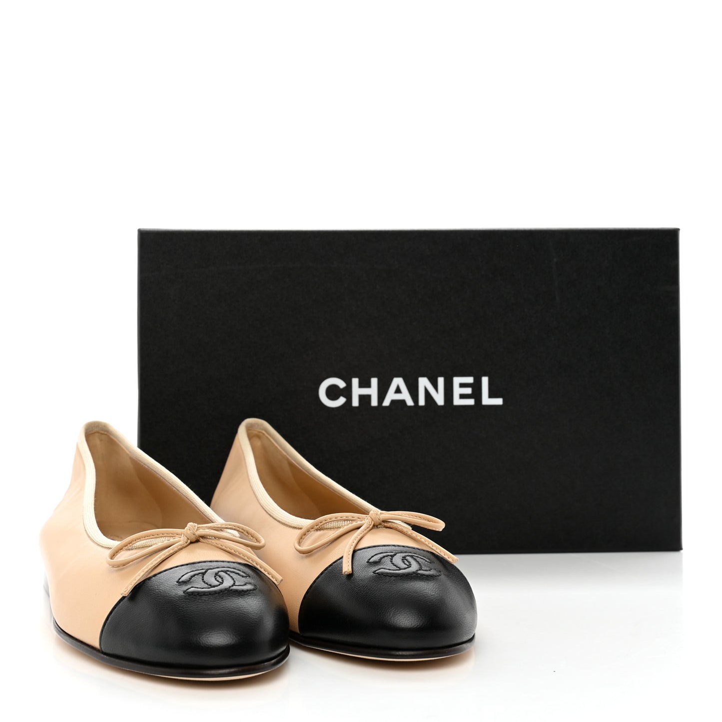 Lambskin Cap Toe CC Ballerina Flats 38.5 Beige Black