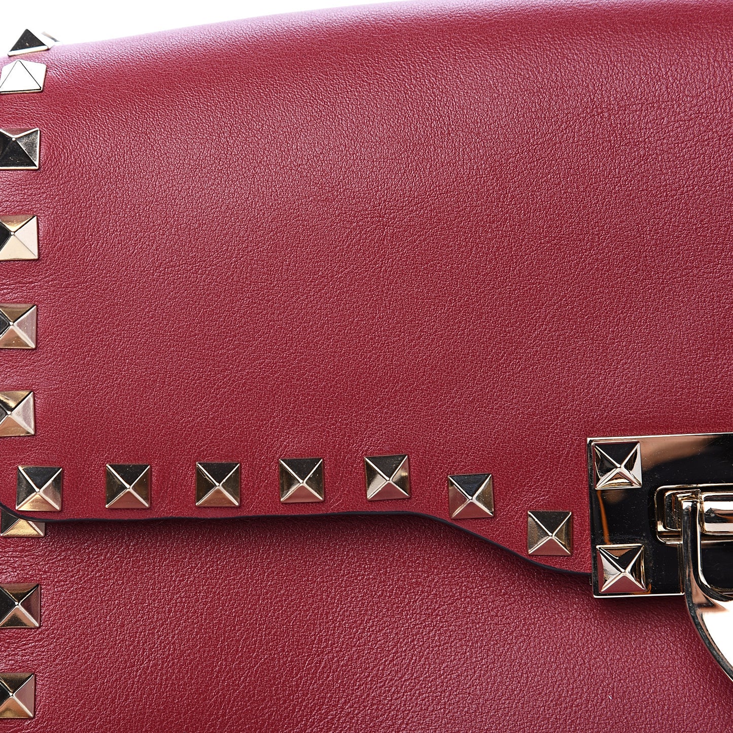 Vitello Medium Rockstud Flap Saddle Bag Scarlet