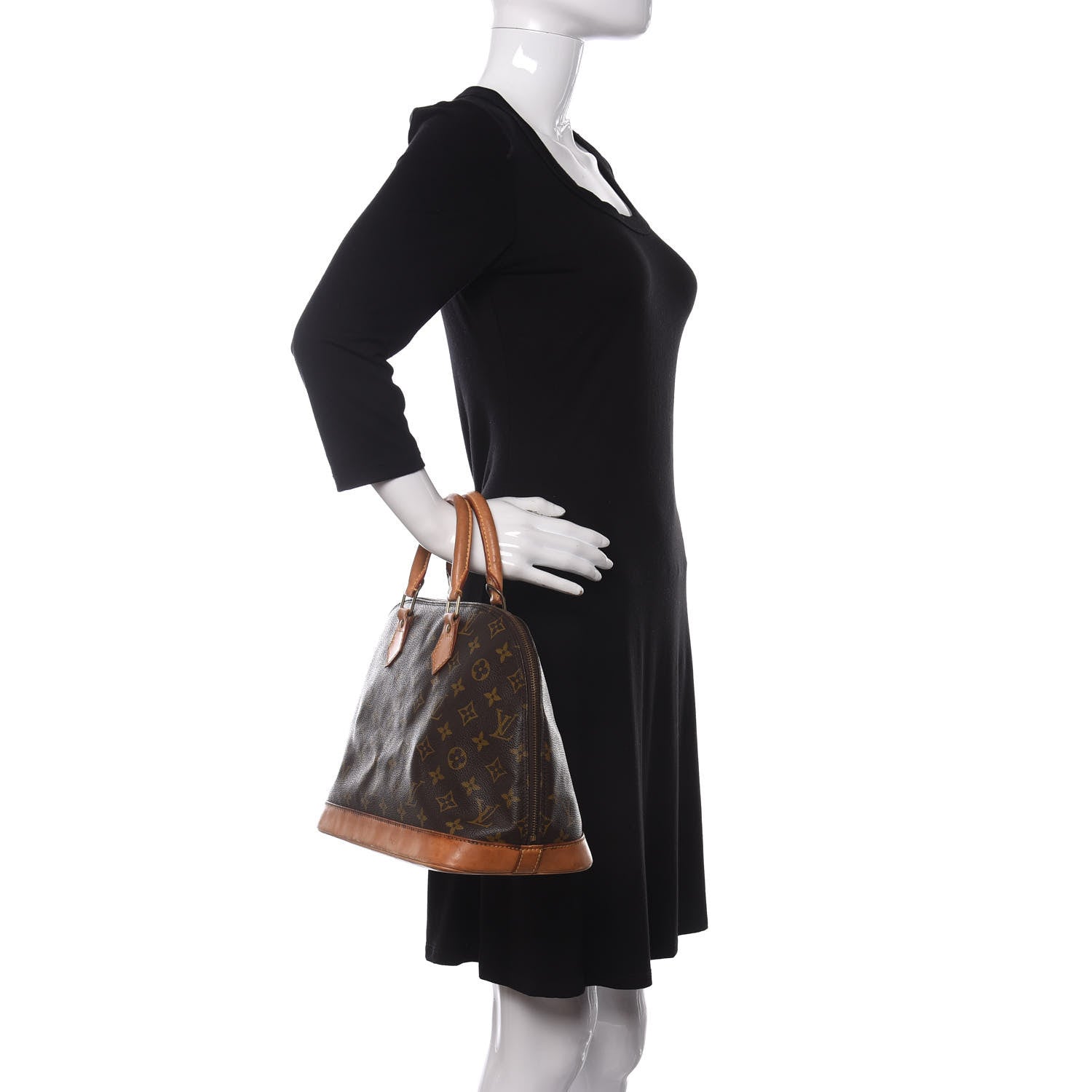 Louis Vuitton Monogram Alma PM 2 of 15