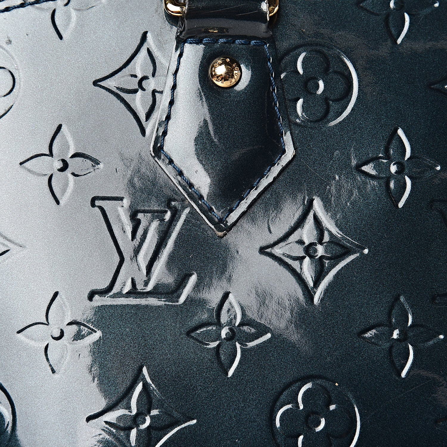Louis Vuitton Vernis Alma GM Blue Nuit 27 of 42