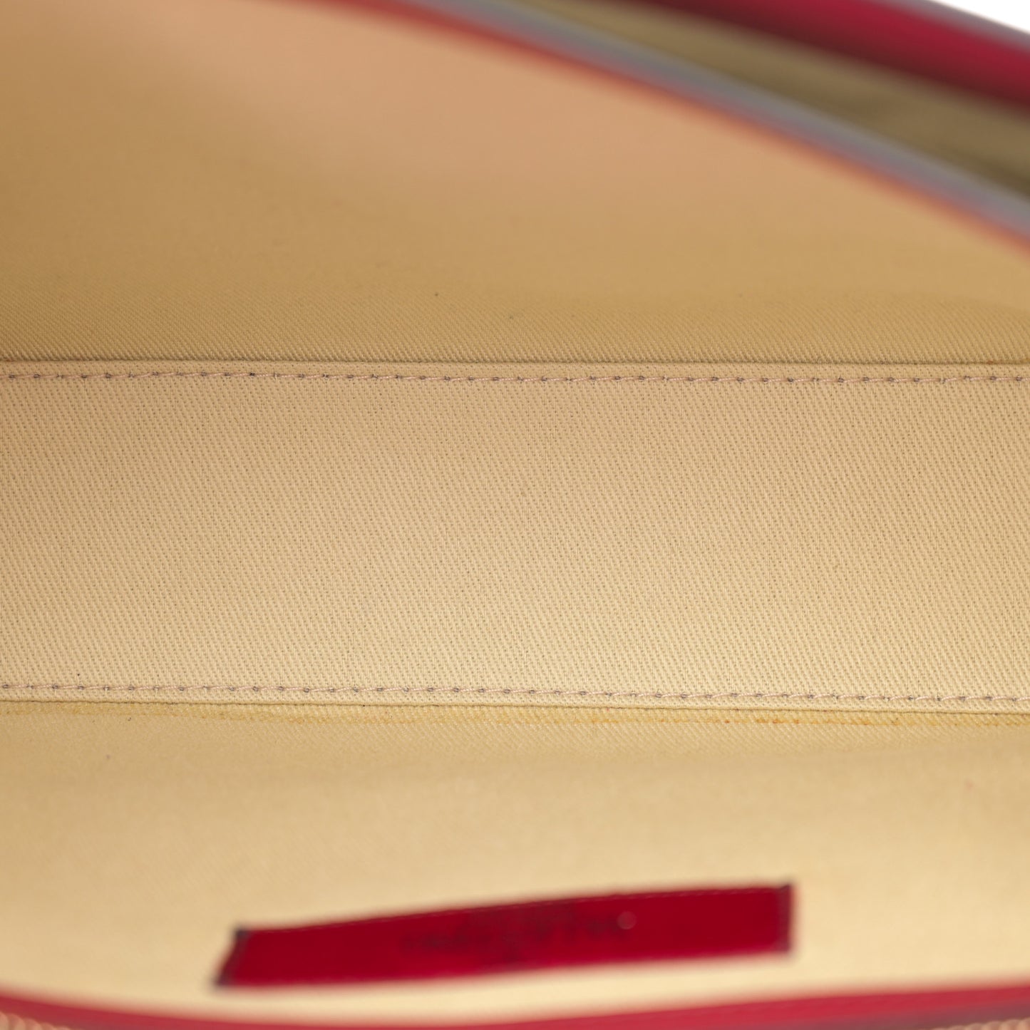 Vitello Medium Rockstud Flap Saddle Bag Scarlet