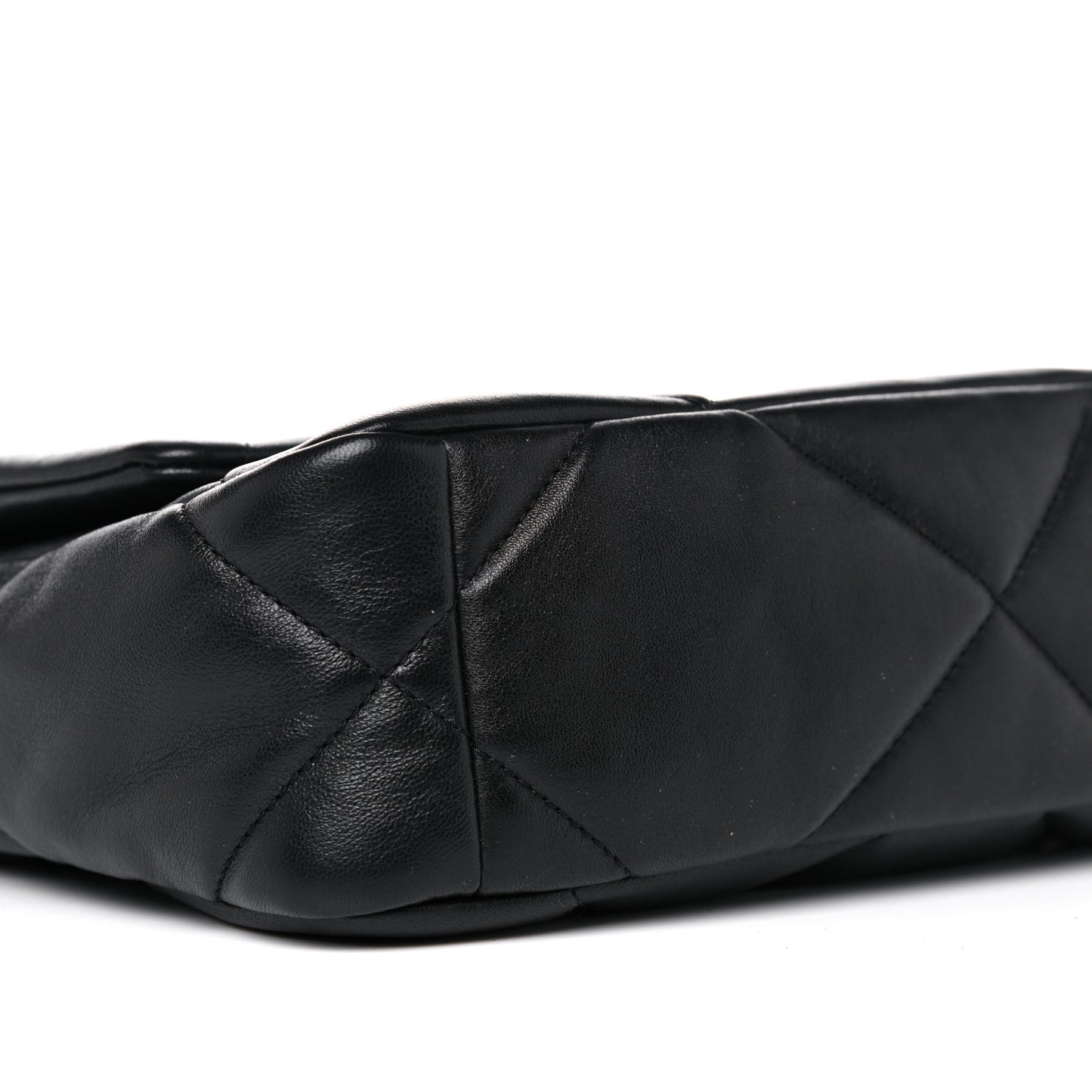Lambskin Quilted Medium Chanel 19 Flap Black