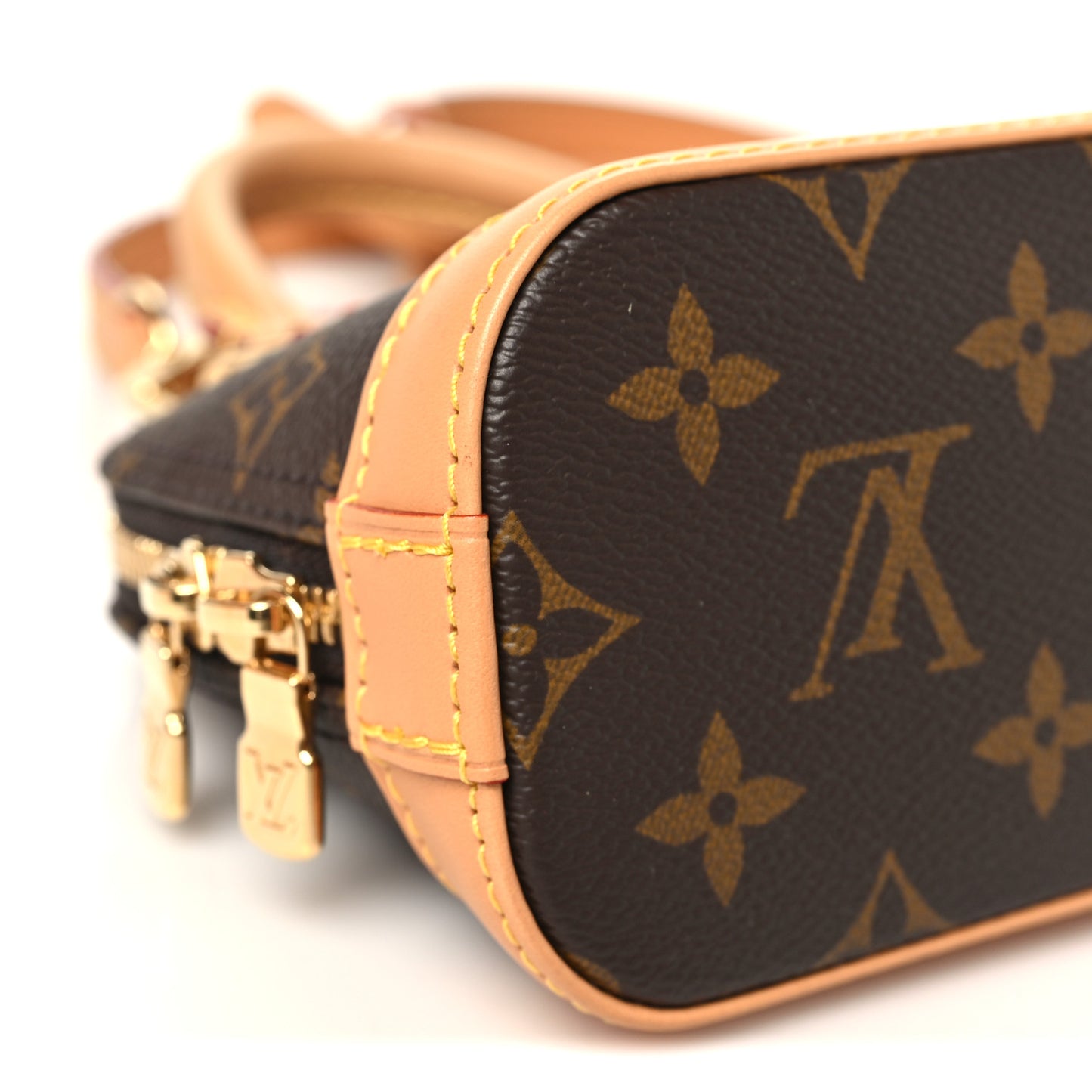 Monogram Nano Alma