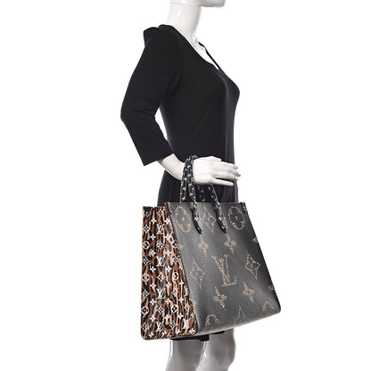 Louis Vuitton Monogram Giant Jungle Onthego GM Black 3 of 12