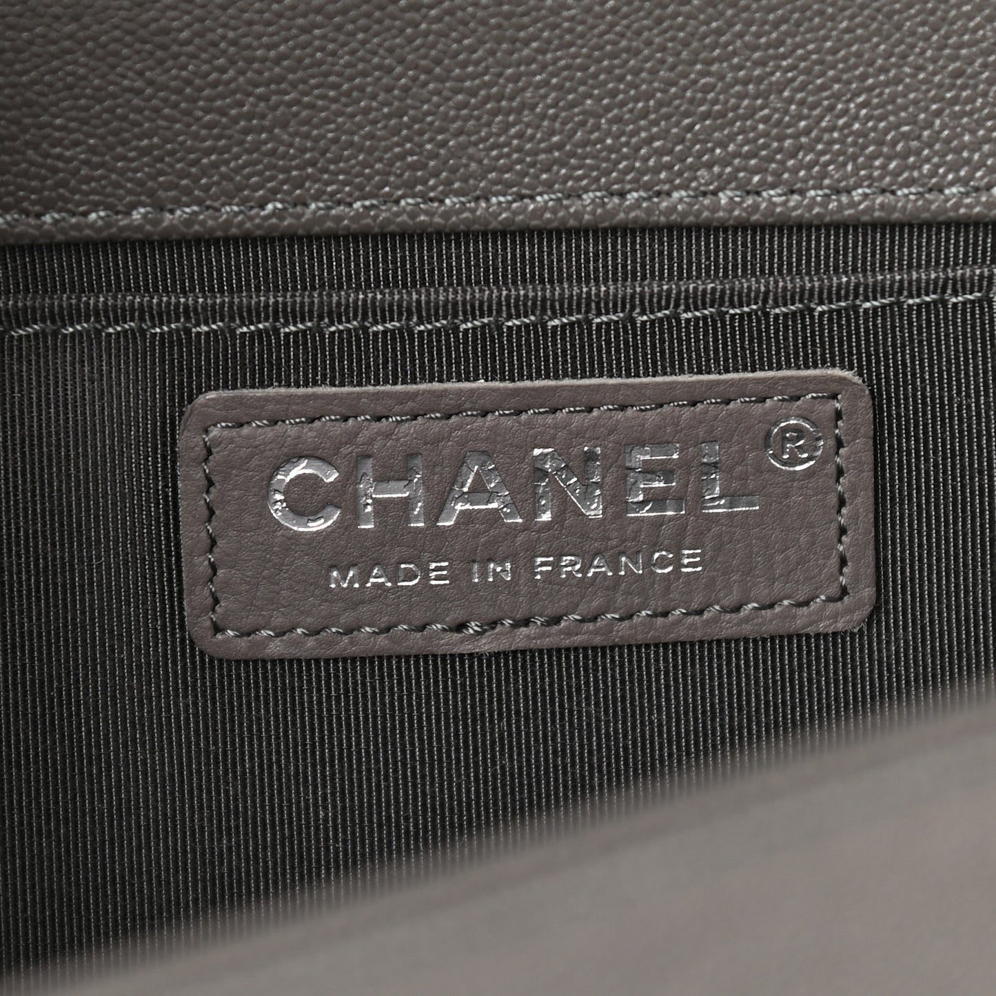 Caviar Quilted Medium Boy Flap Grey
