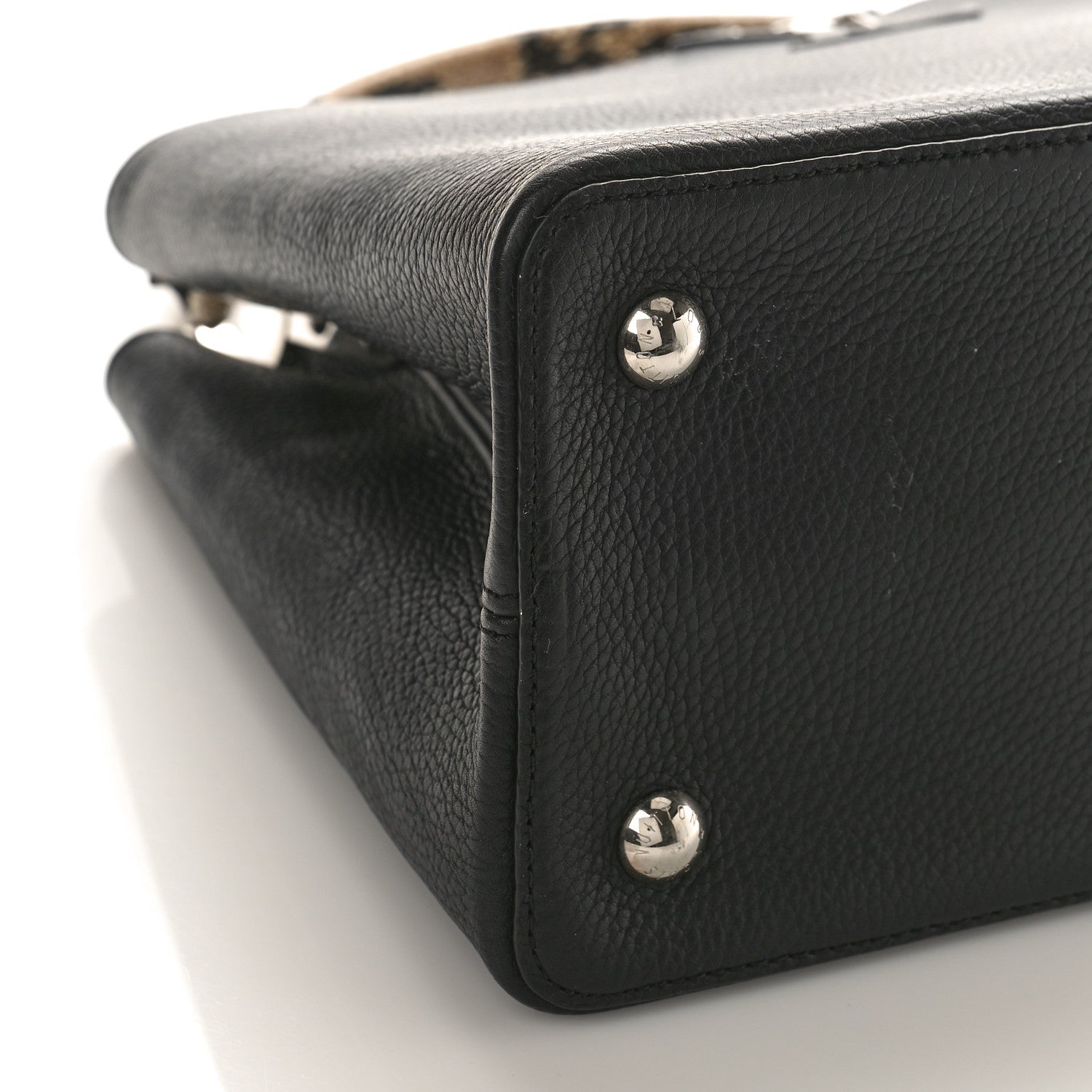 Louis Vuitton Taurillon Snakeskin Capucines MM Black 8 of 9