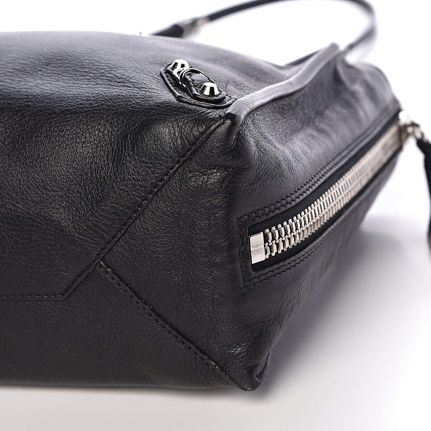 Veau Papier A6 Zip Around Tote Black