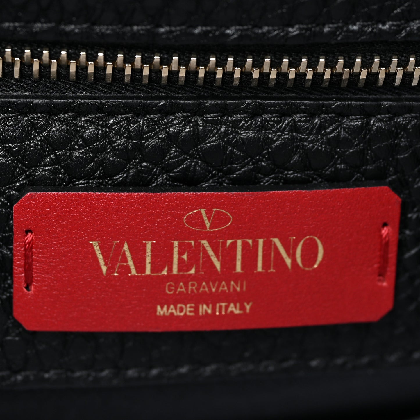 Pebbled Calfskin Rockstud Single Handle Flap Bag Black
