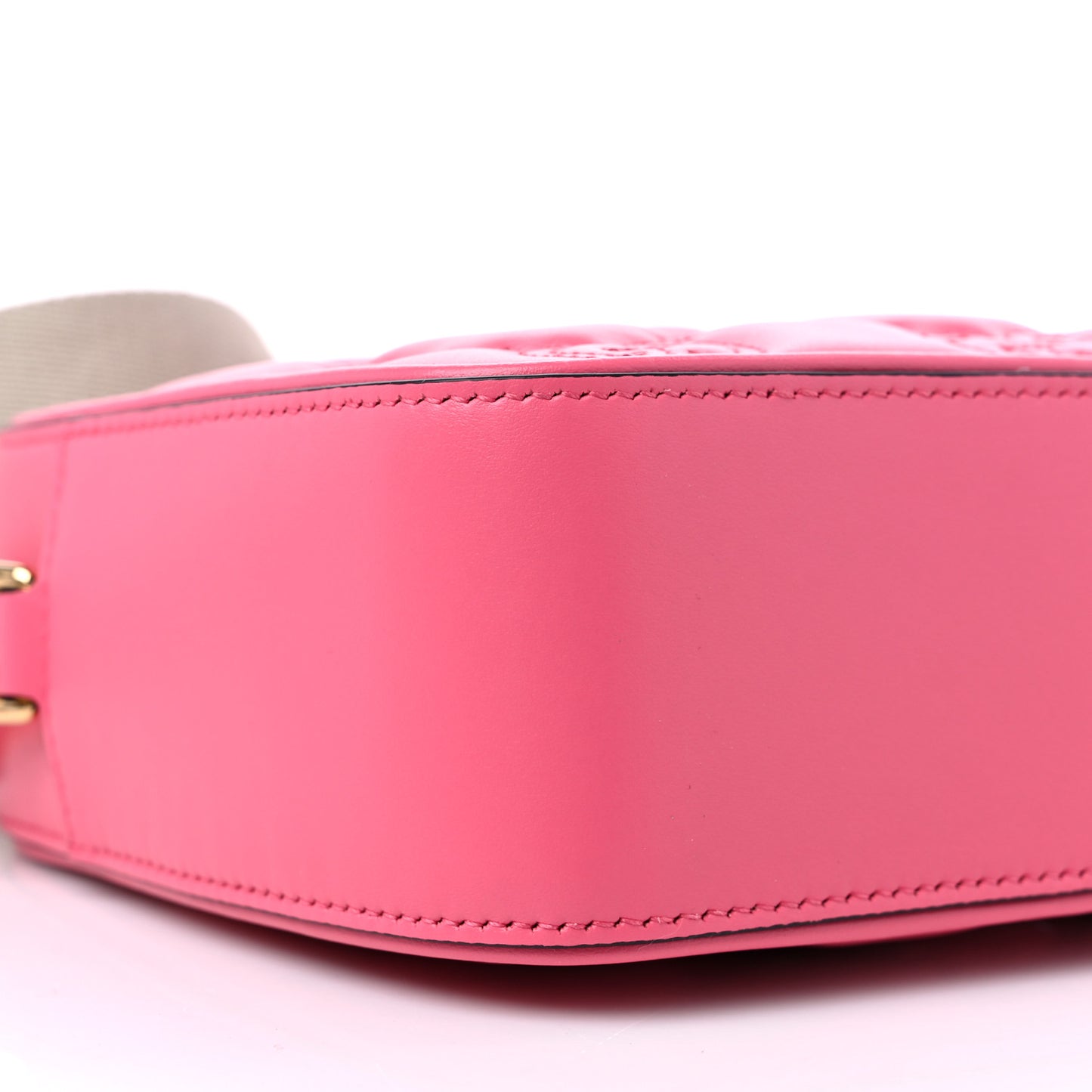 Calfskin GG Matelasse Small Shoulder Bag Rhodamine Pink Natural