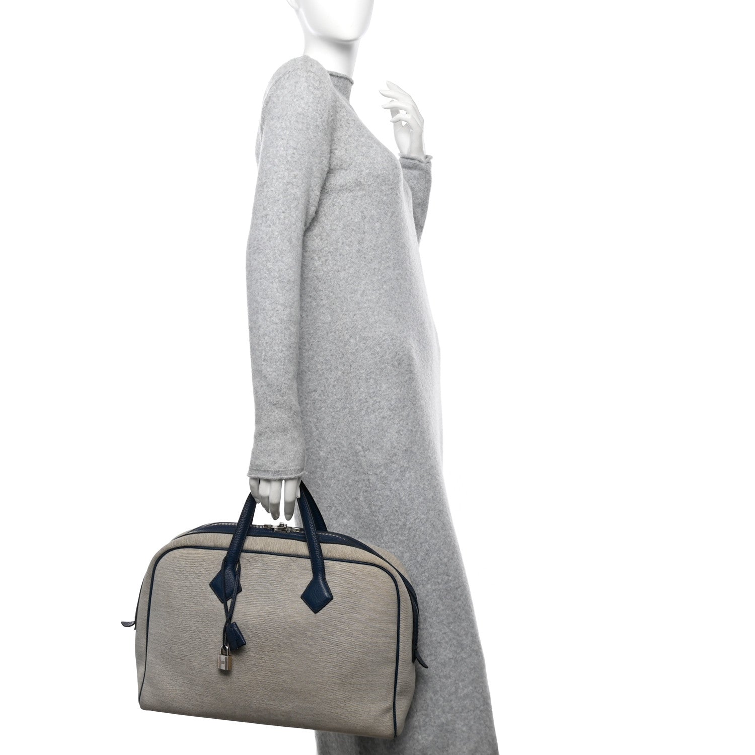 Hermes Toile Taurillon Clemence Victoria II 12H 2 of 10