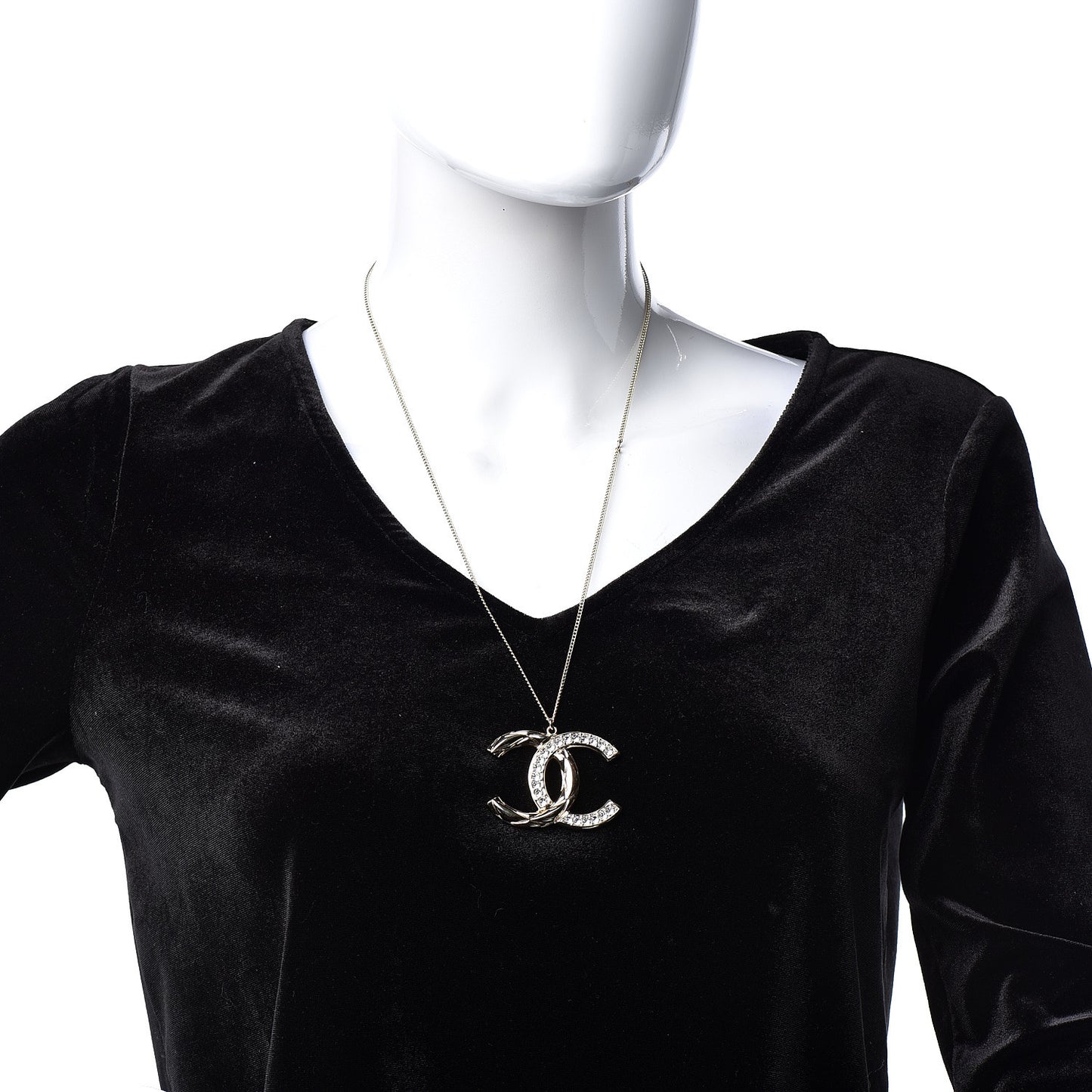 Crystal Quilted CC Pendant Necklace Gold