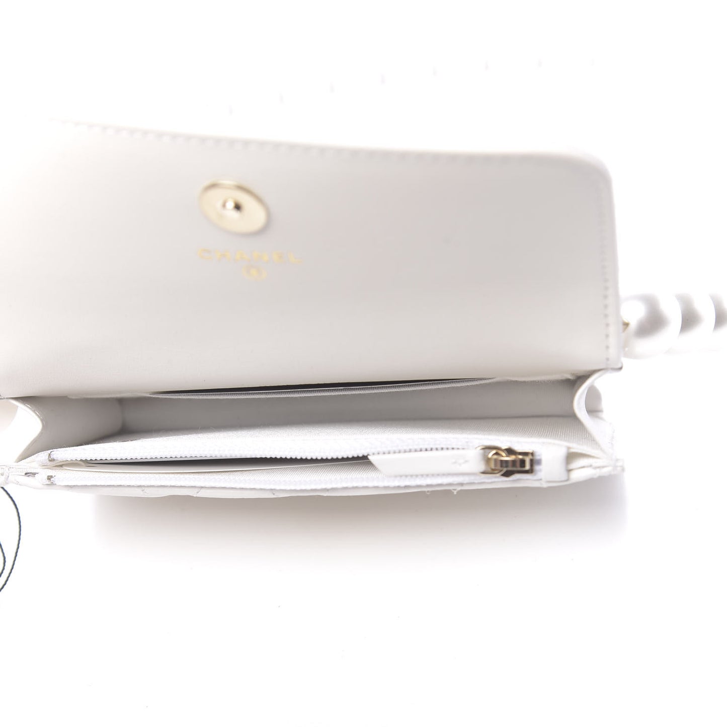 Calfskin Quilted Pearl Clutch With Chain White