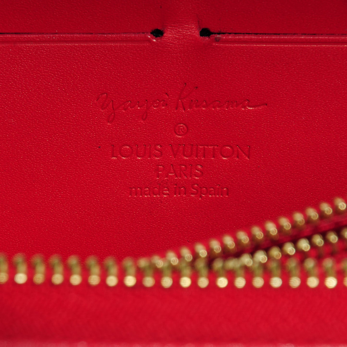 Vernis Kusama Infinity Dots Zippy Wallet Red