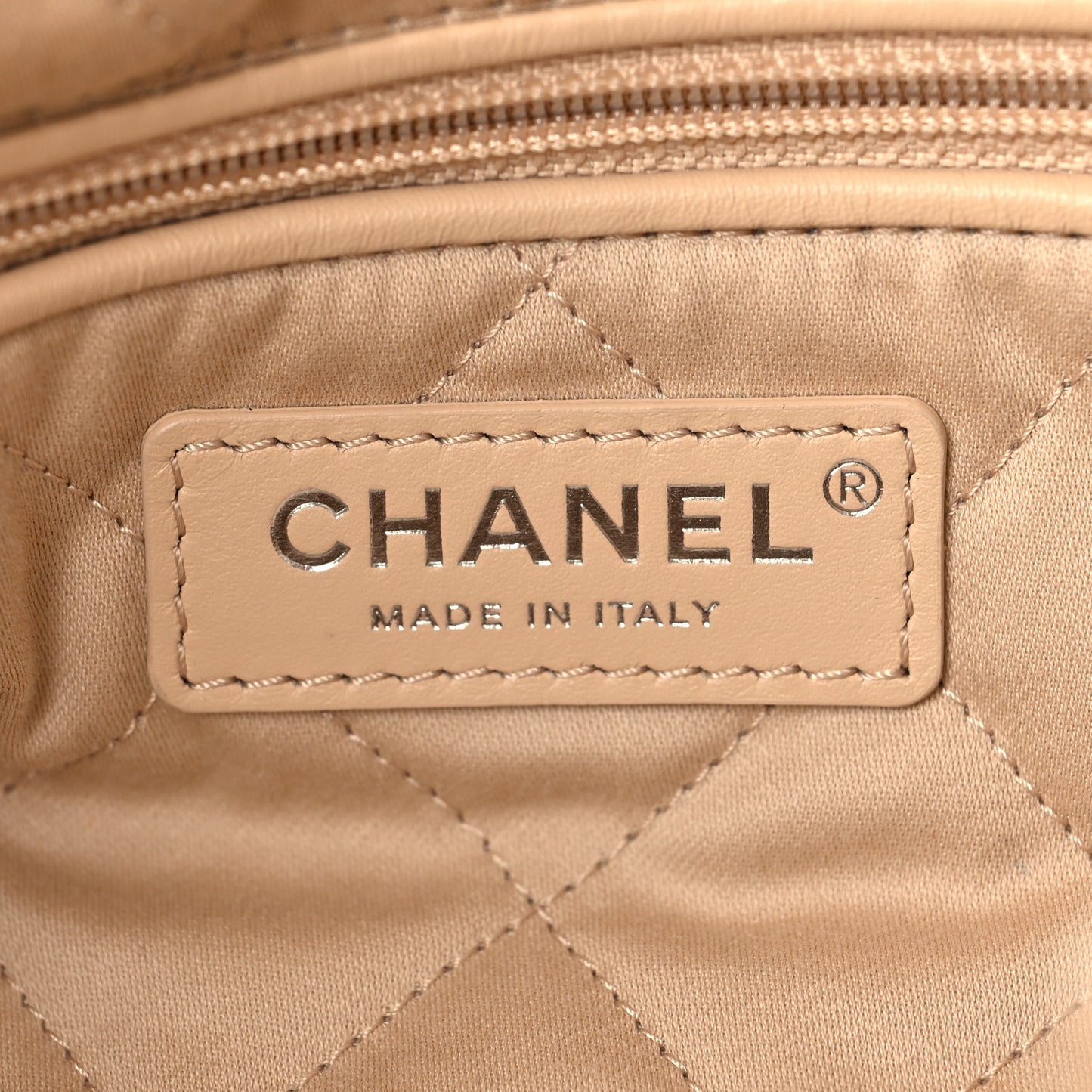 Shiny Calfskin Quilted Chanel 22 White