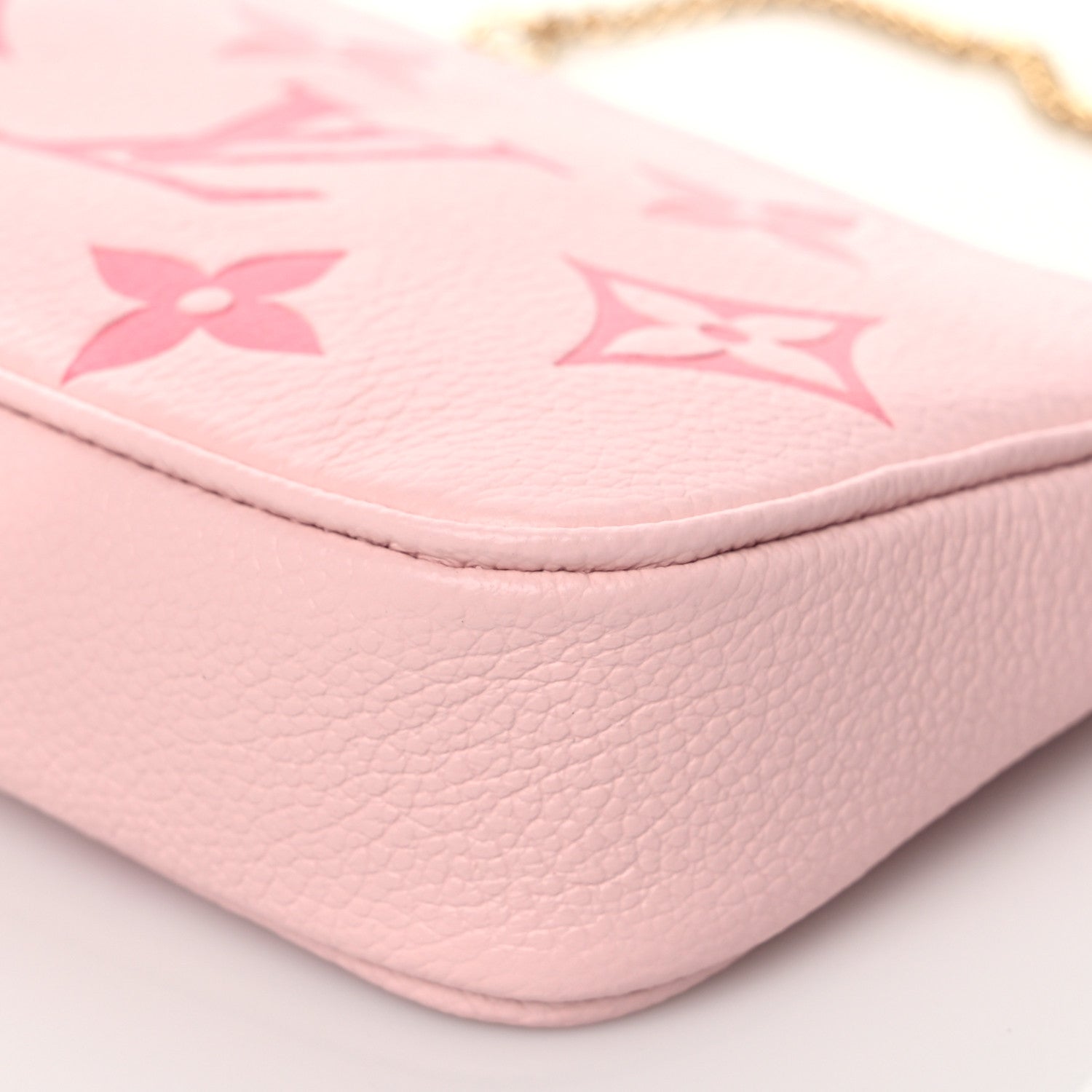 Louis Vuitton Empreinte Monogram Giant By The Pool Mini Pochette Accessories Bouton De Rose 8 of 9