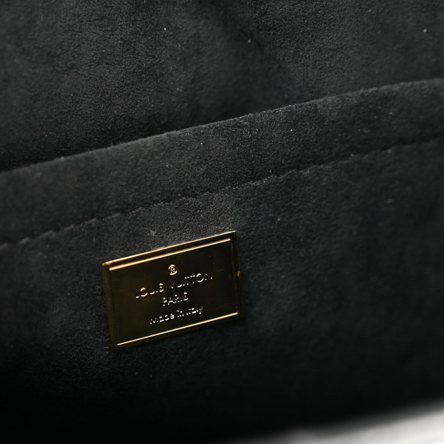 Vernis Epi Monogram Spring Street Black