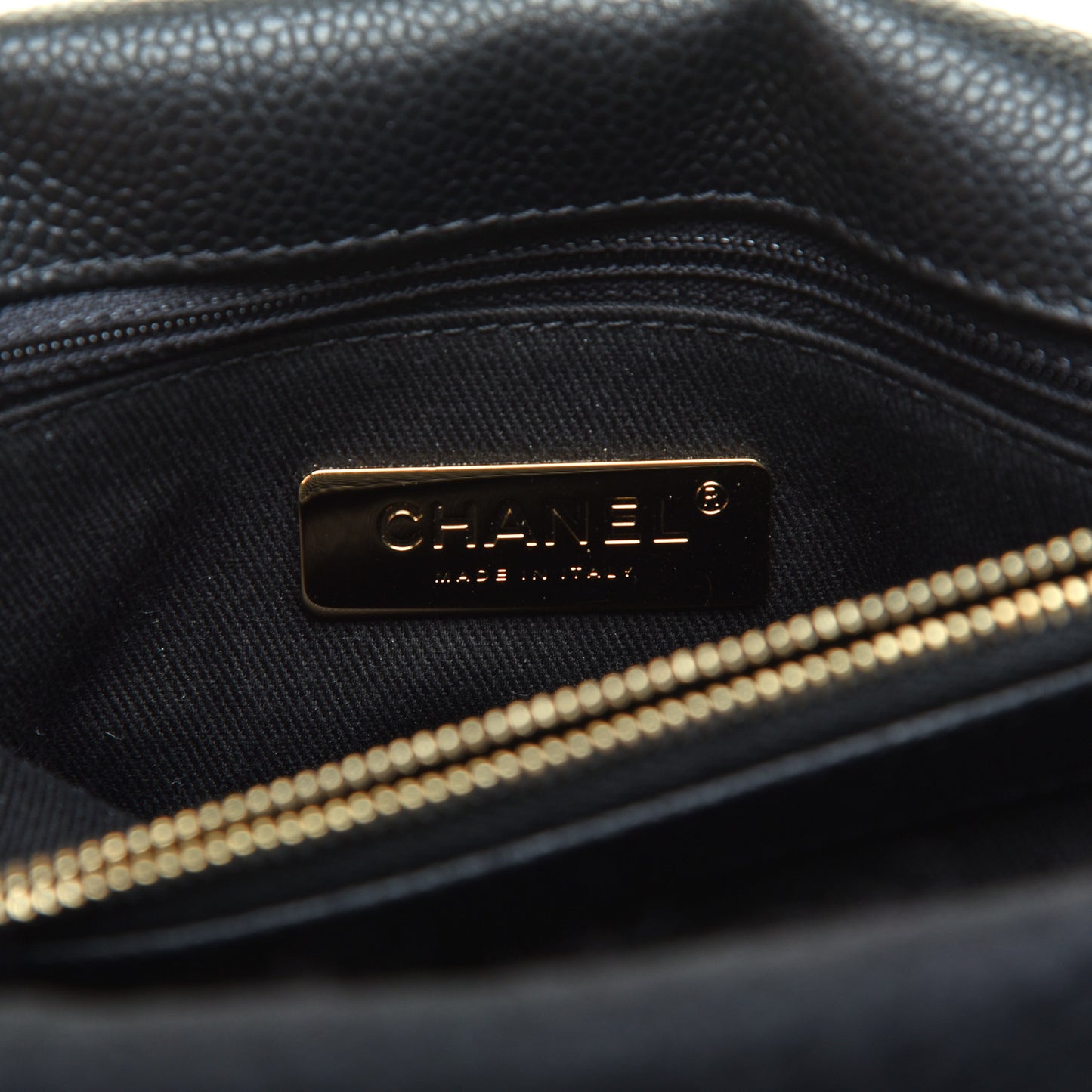 Caviar Diamond Stitched Small Top Handle Flap Black