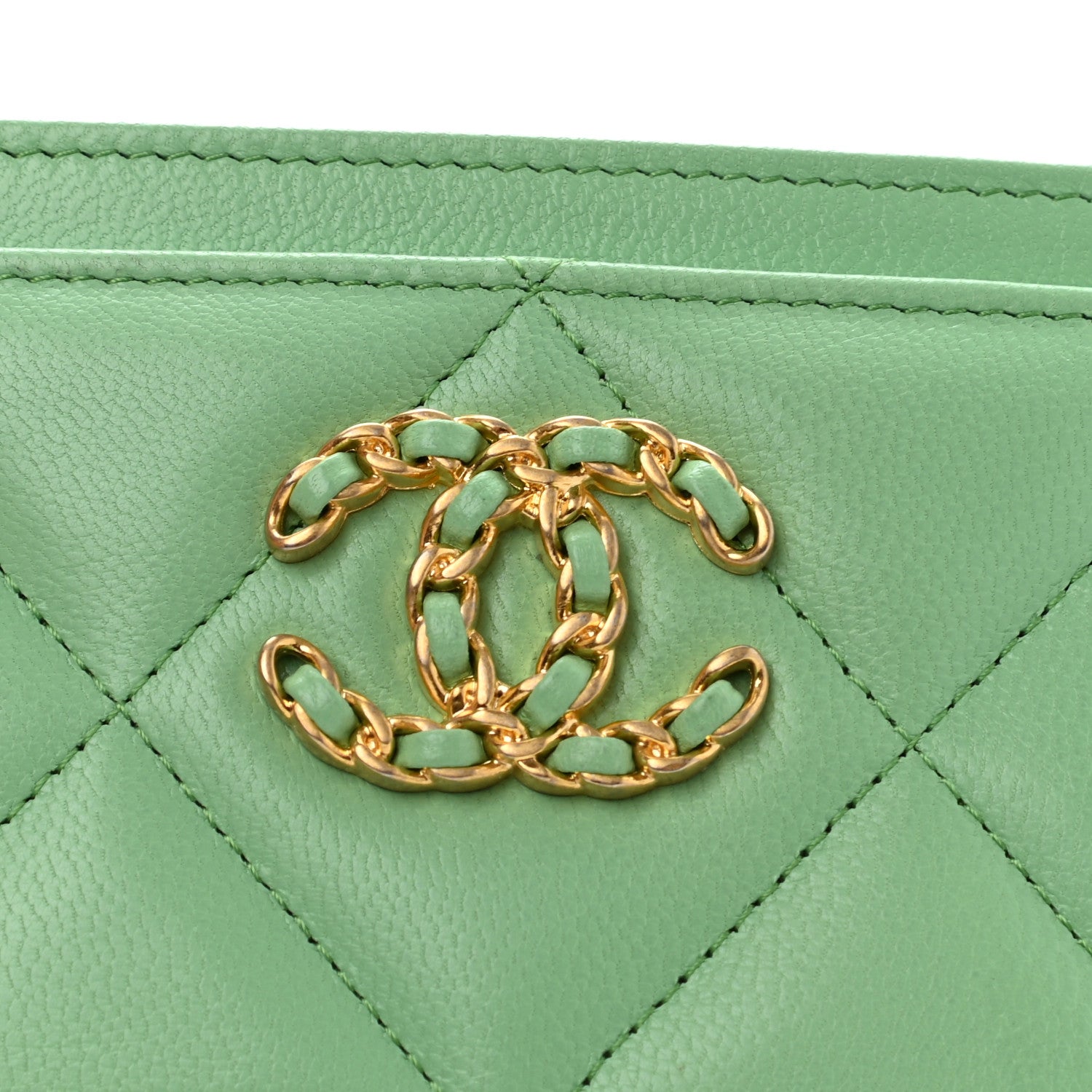 Chanel Shiny Goatskin Quilted Chanel 19 Card Holder Green 12 of 12
