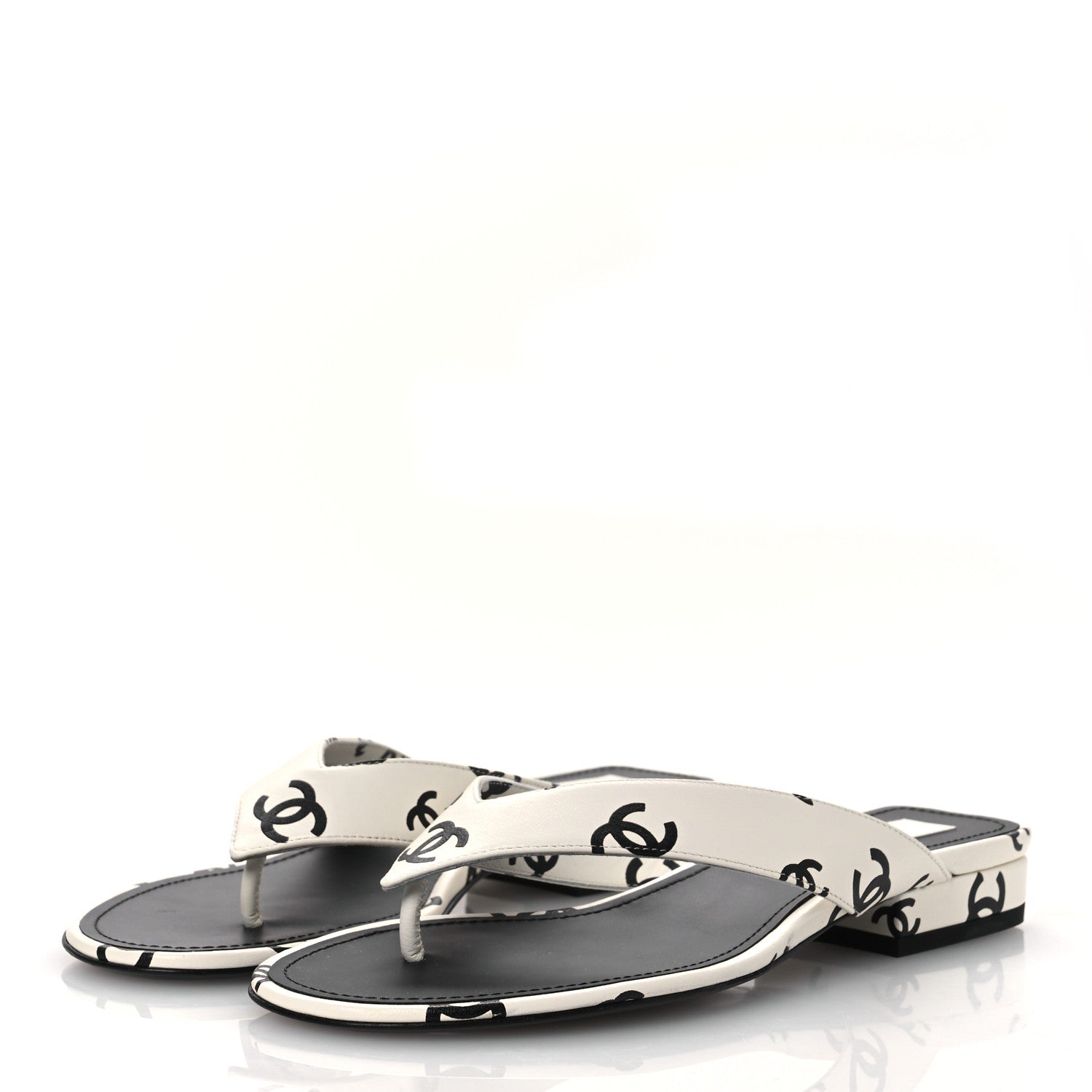 Chanel Lambskin Printed CC Thong Sandals 37 White Black 4 of 11