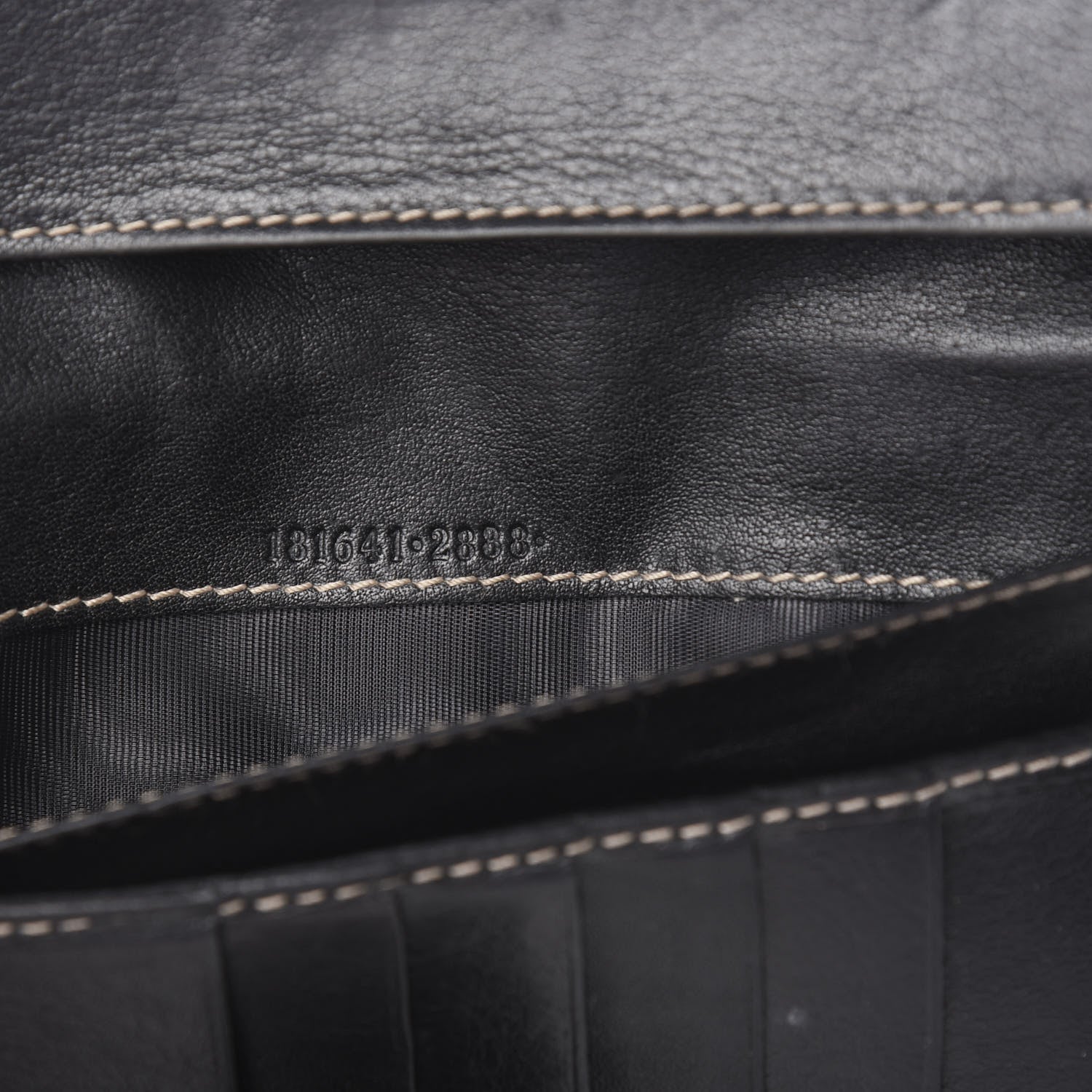 Gucci Calfskin Interlocking G Continental Bow Wallet Black 6 of 7