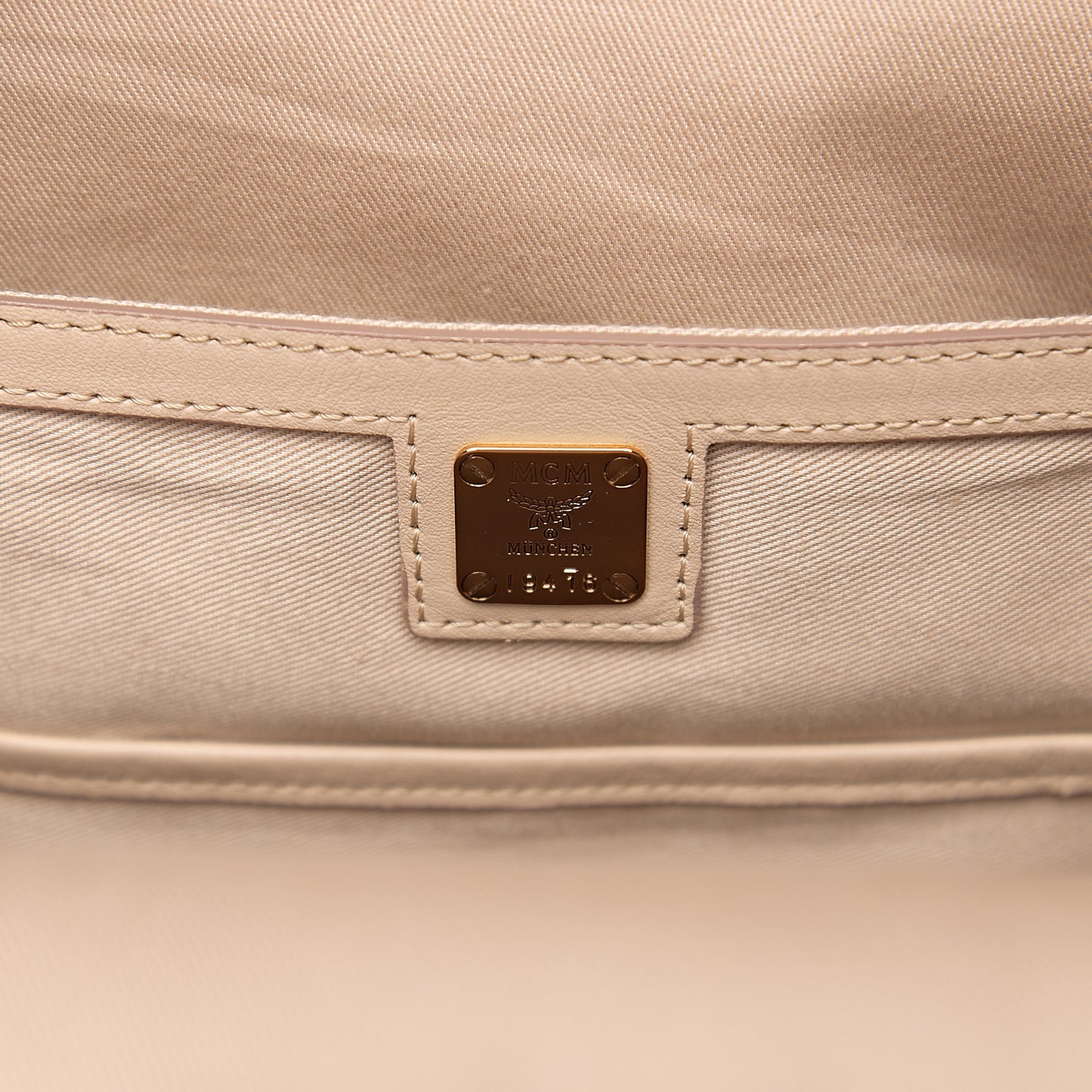 Visetos Small Studded Stark Rabbit Backpack Beige