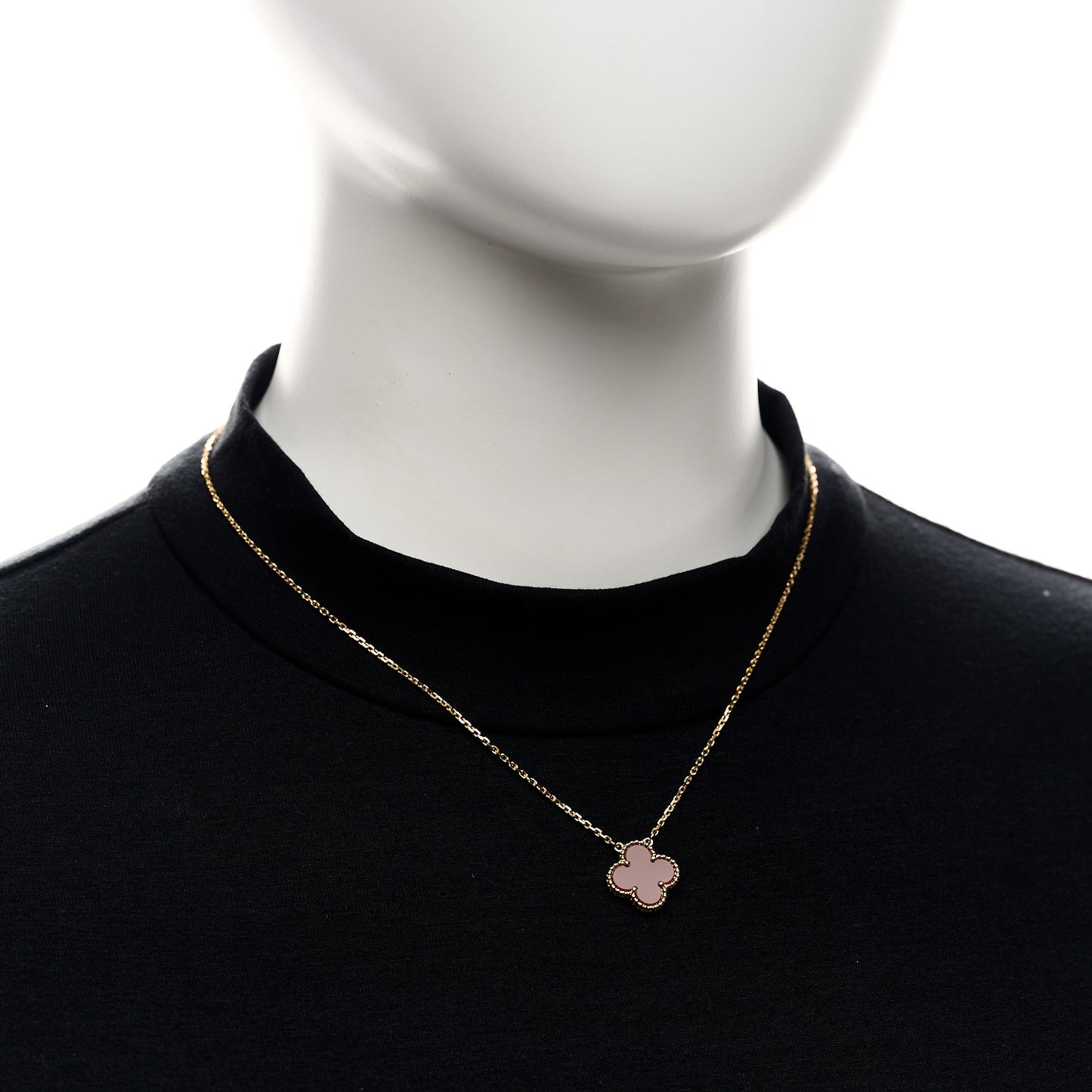 18K Yellow Gold Carnelian Vintage Alhambra Pendant Necklace