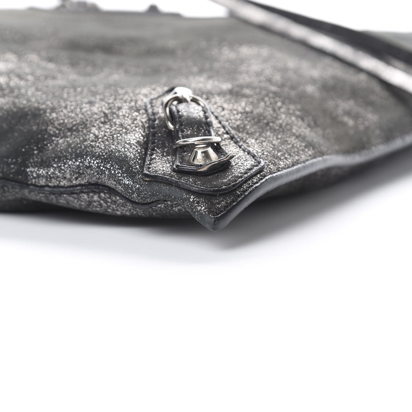Metallic Calfskin Milkyway Ligne Papier Messenger Black