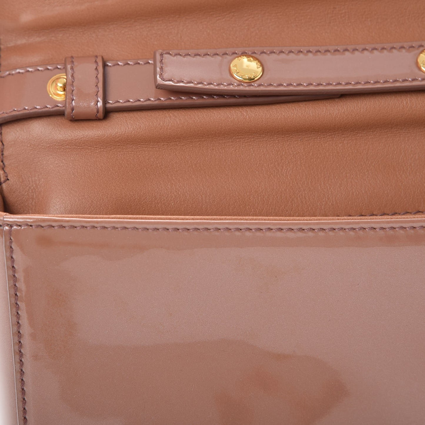 Vernice NM Pochette Nudo