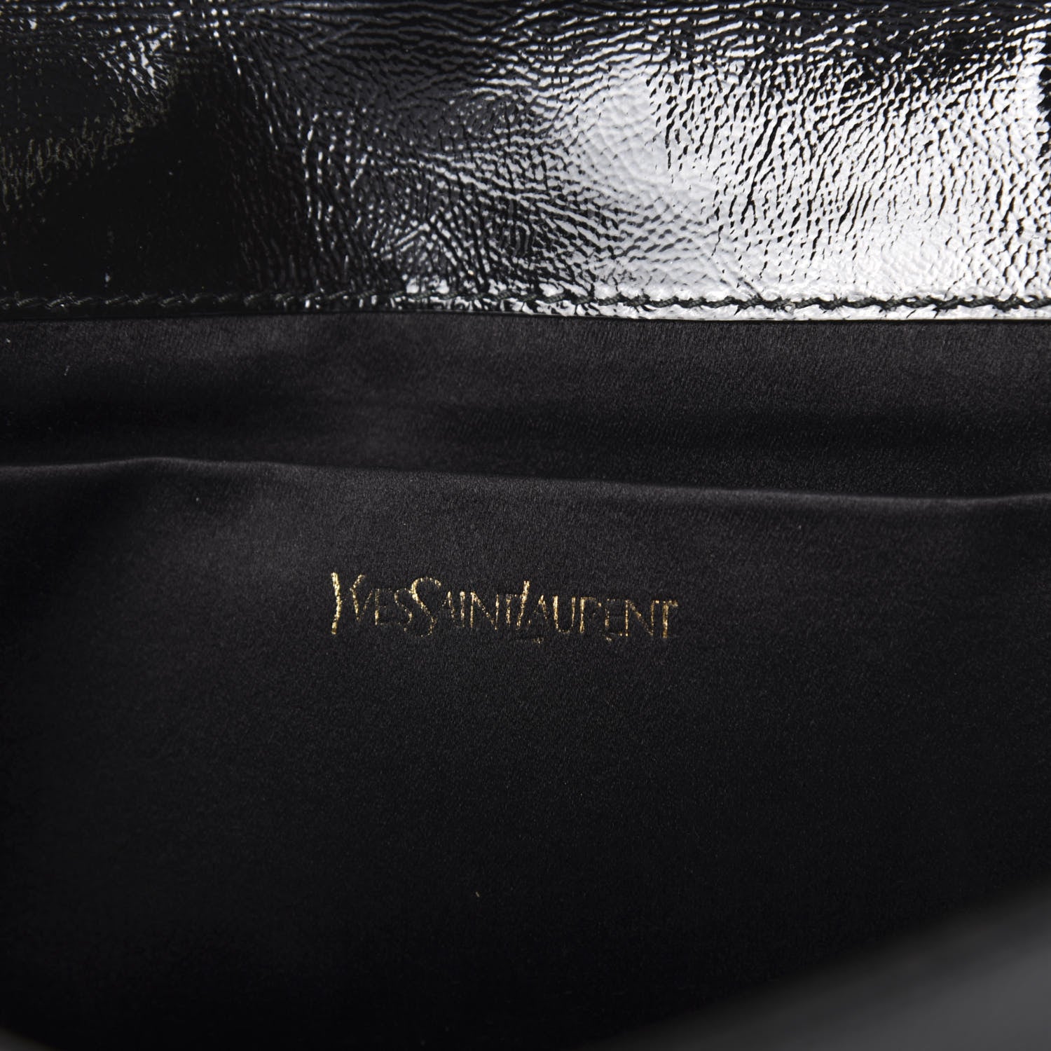 Saint Laurent Textured Patent Monogram Large Belle De Jour Clutch Black 9 of 12