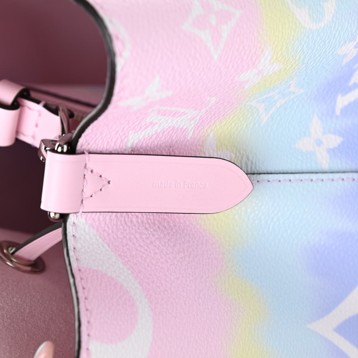 Monogram Escale Neonoe MM Pastel