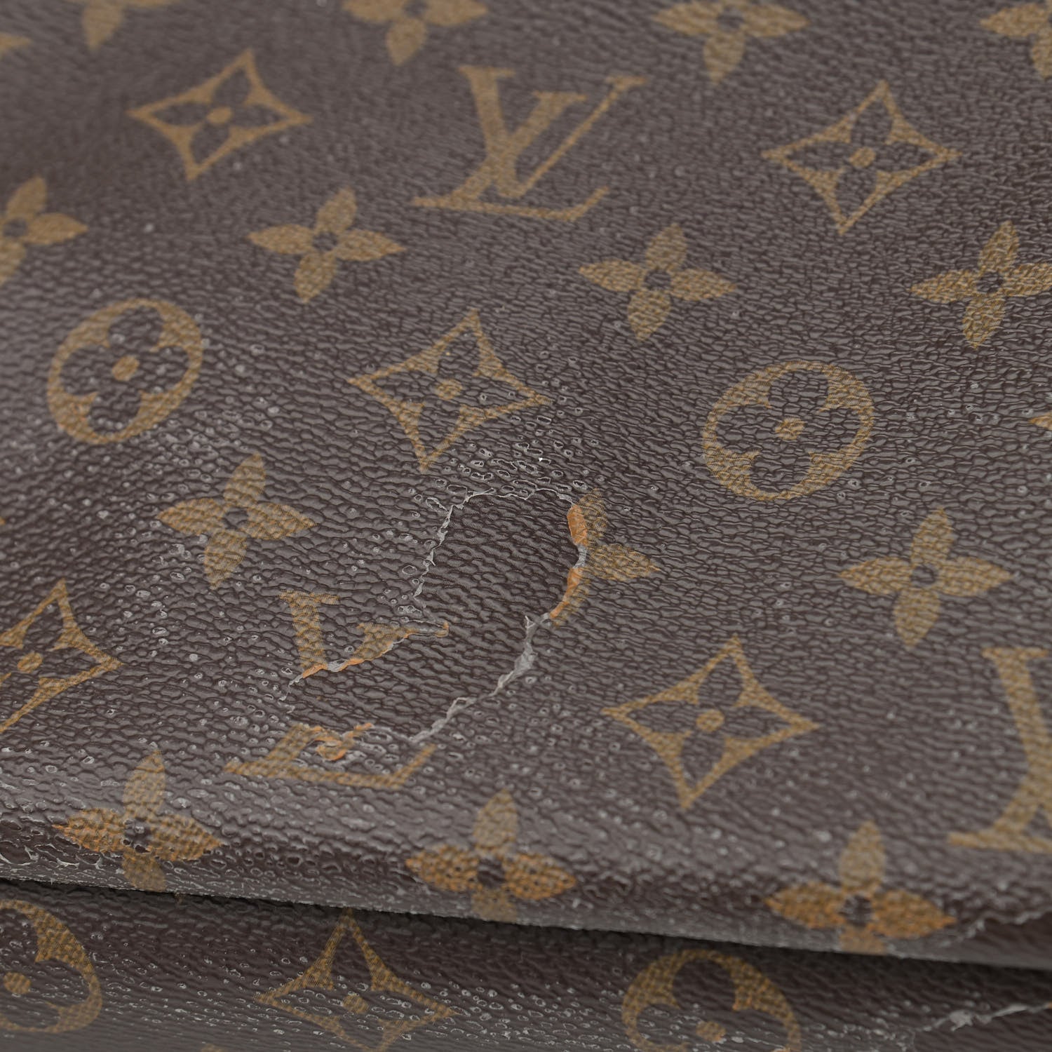 Louis Vuitton Monogram Artsy MM 14 of 19