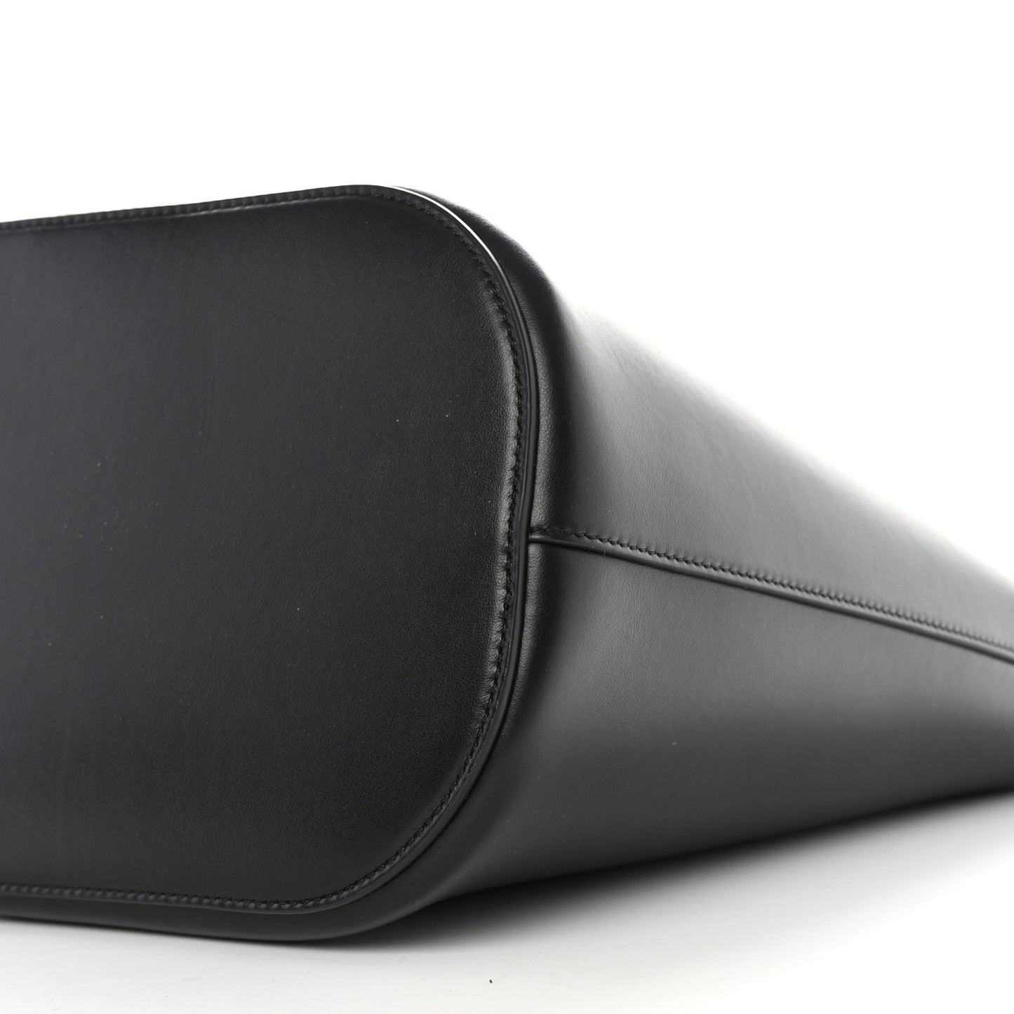 Smooth Calfskin Triomphe Medium Louise Bag Black