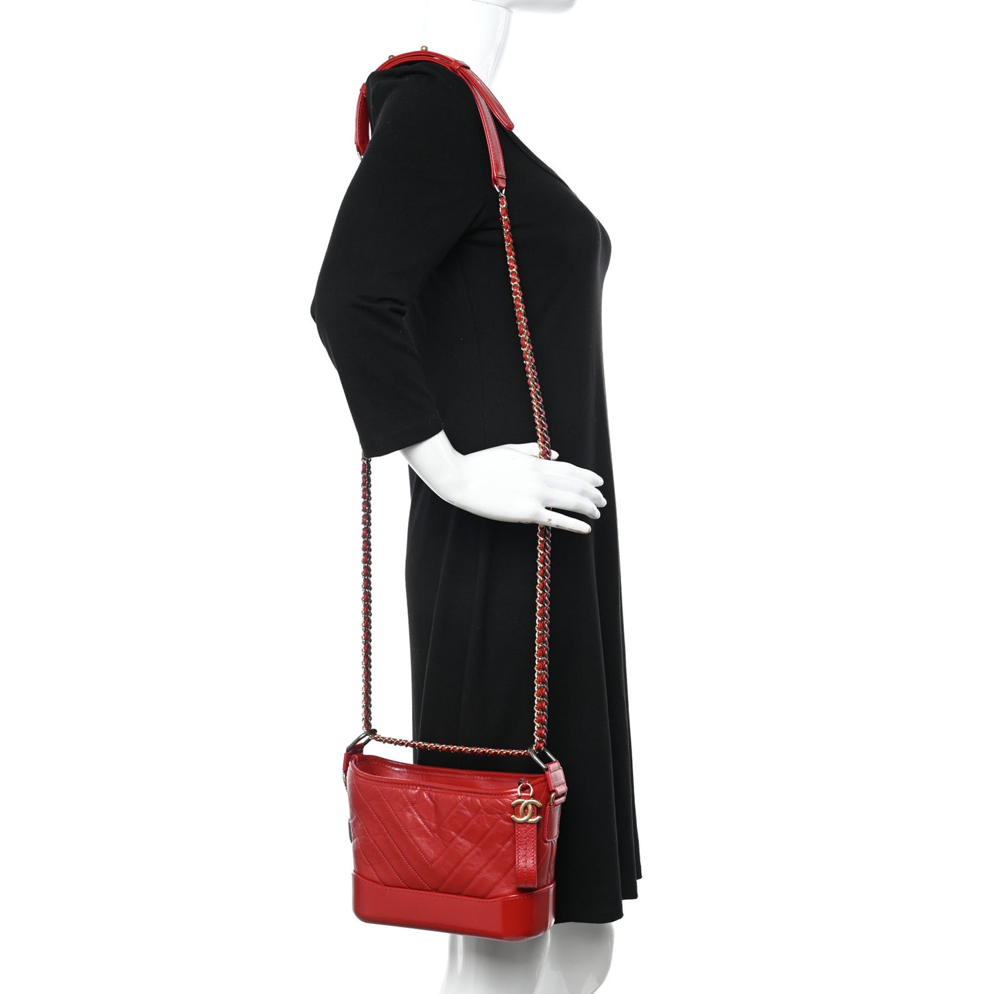 Aged Calfskin Chevron Quilted Small Gabrielle Hobo Red