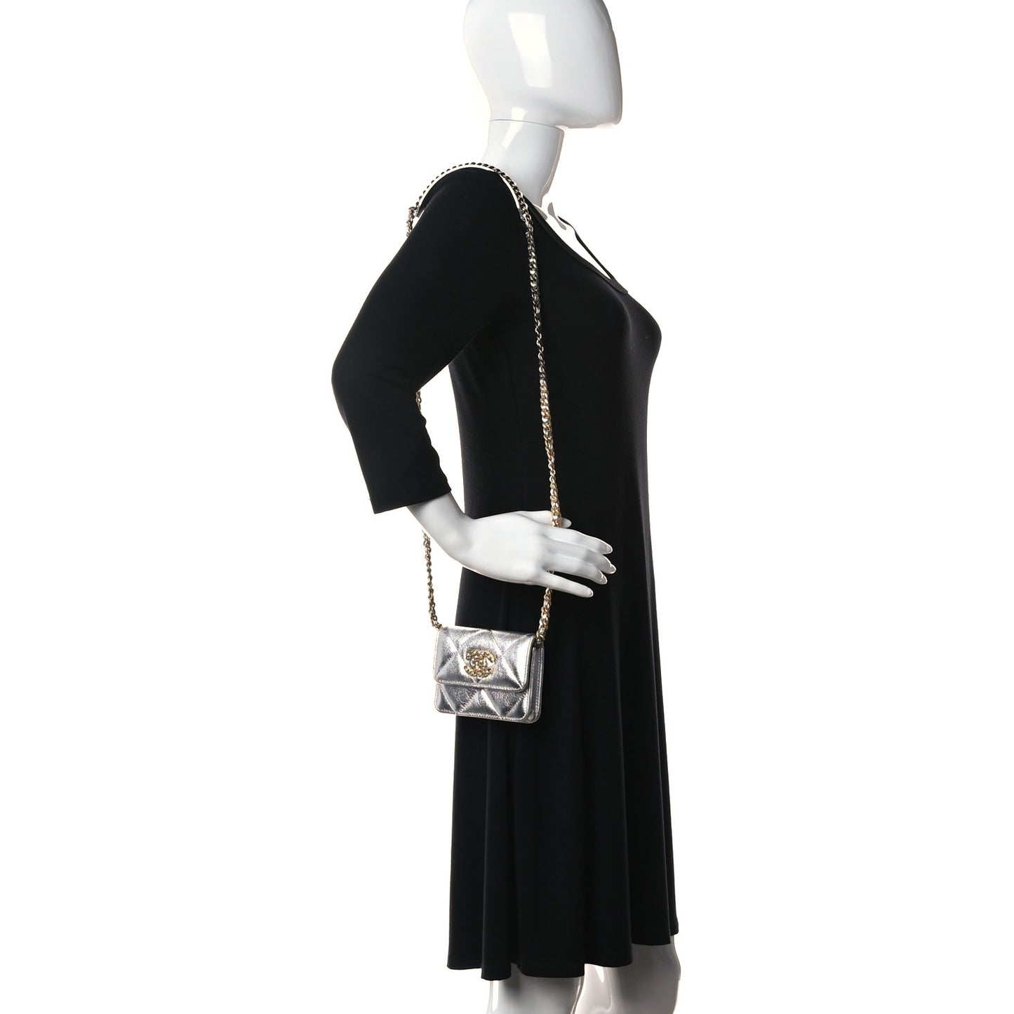 Metallic Lambskin Quilted Chanel 19 Flap Purse Vanity With Chain Silver