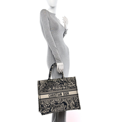 Christian Dior Canvas Embroidered Large Dioriviera Toile De Jouy Reverse Book Tote Blue 3 of 11