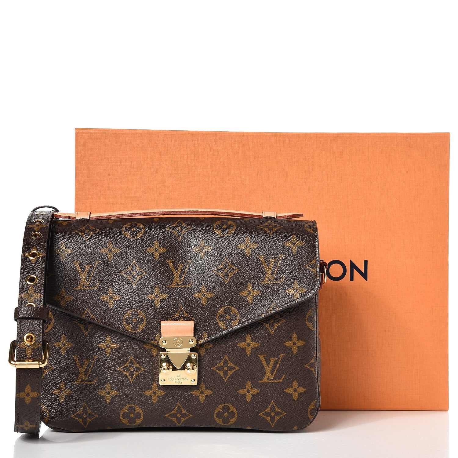 Louis Vuitton Monogram Pochette Metis 8 of 8