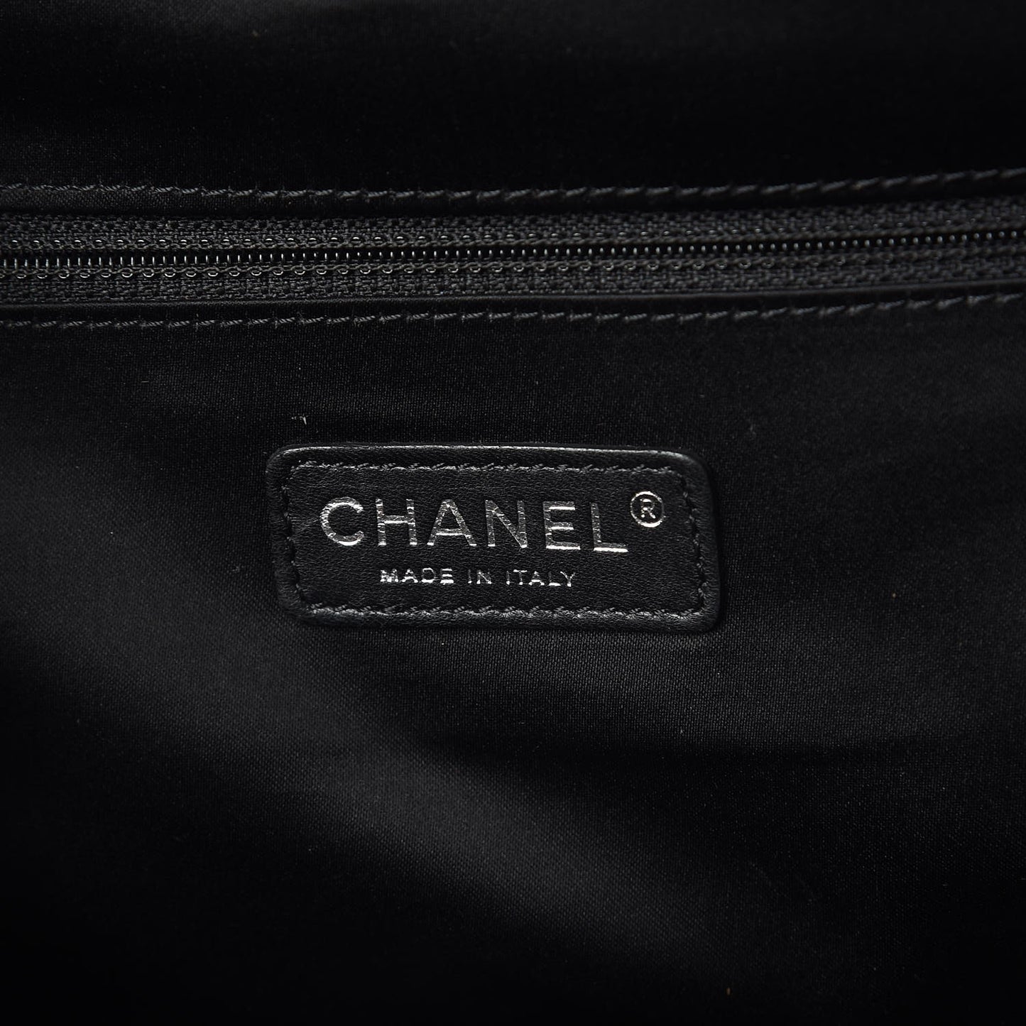 Vinyl Quilted Frozen Shopping Tote Black