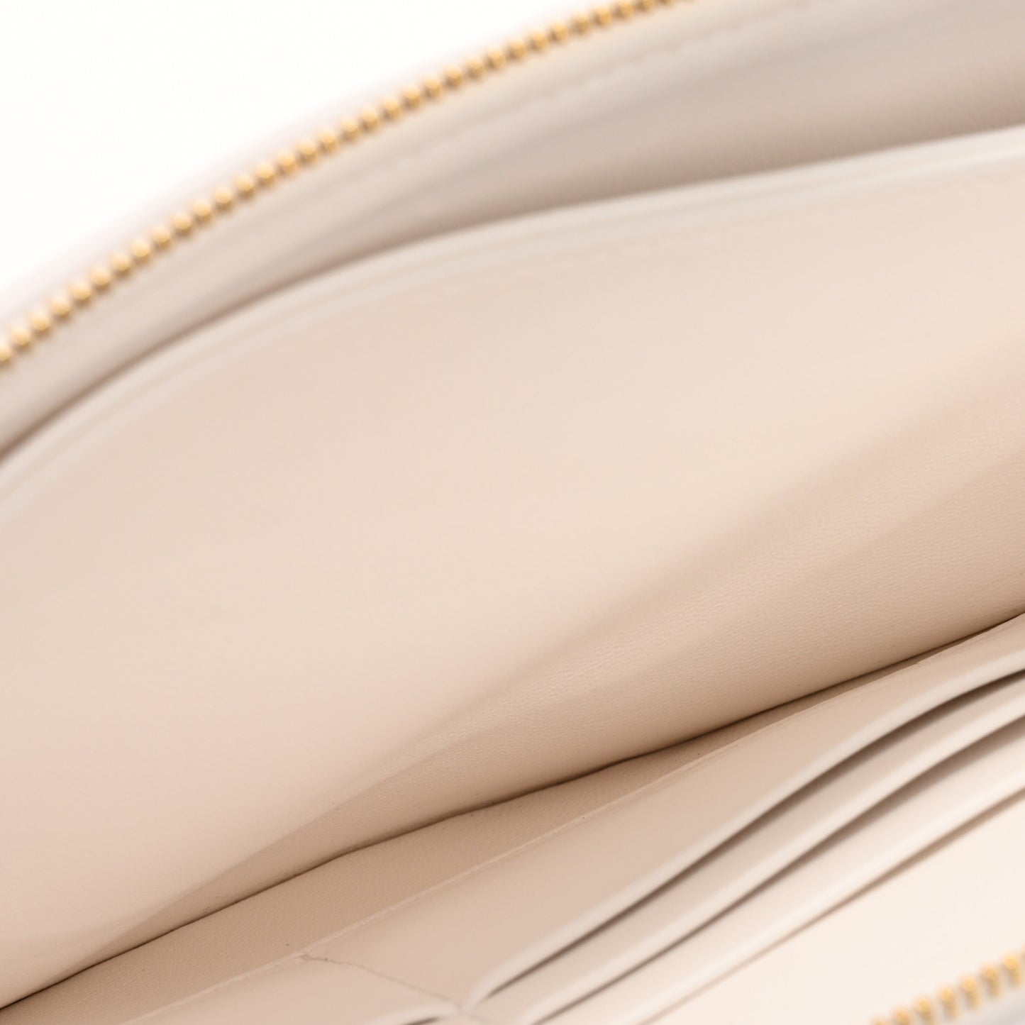 Lambskin Quilted Wave Clutch White
