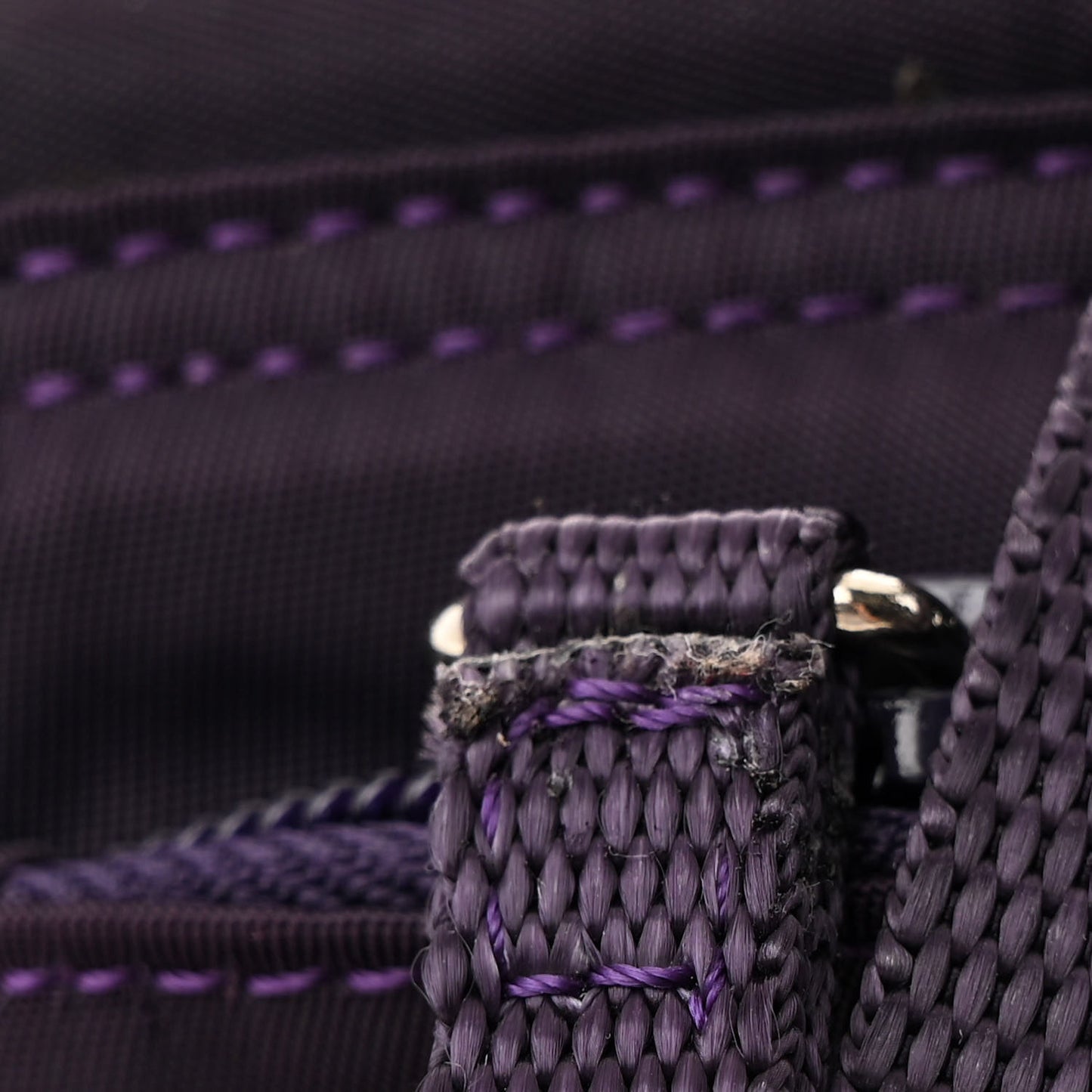 Tessuto Nylon Small Flat Messenger Bag Granato