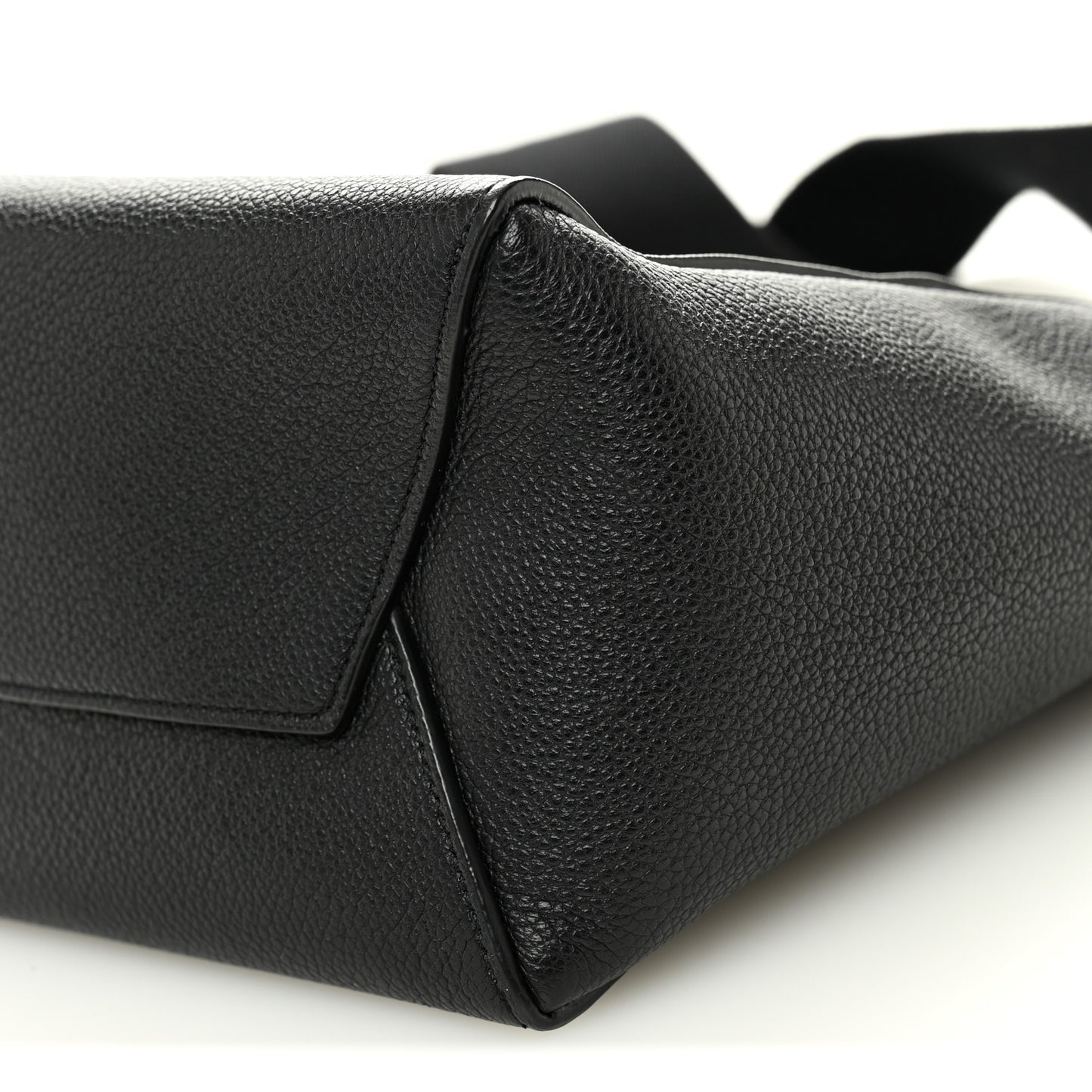 Soft Grained Calfskin Small Sangle Bucket Bag Black