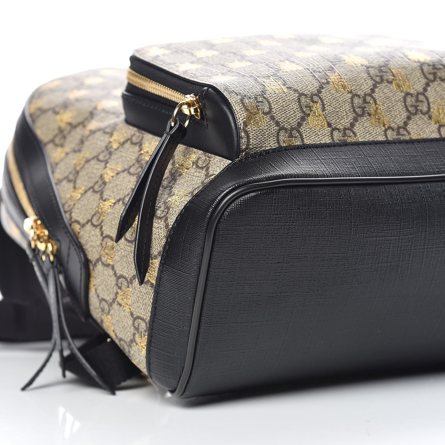 GG Supreme Monogram Bees Print Small Day Backpack Beige Oro Black