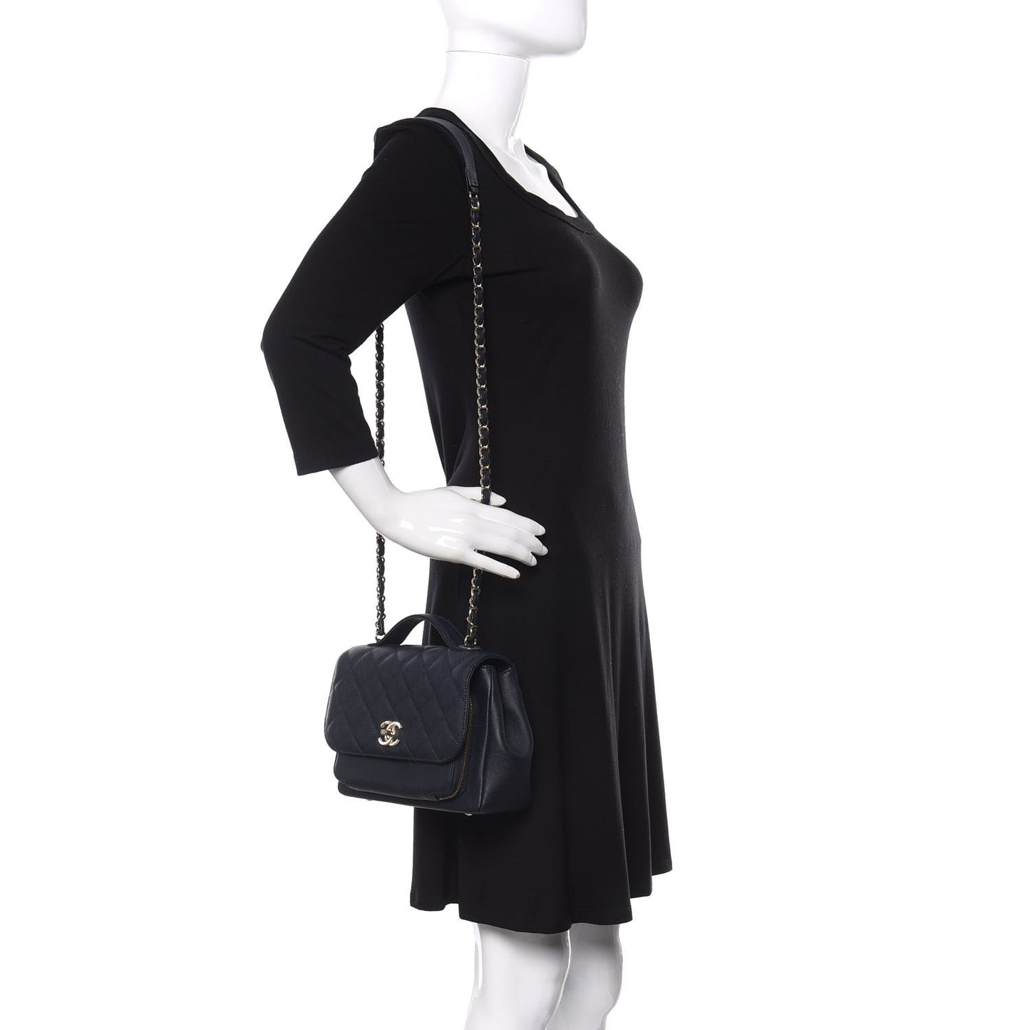 Caviar Quilted Medium Business Affinity Flap Navy