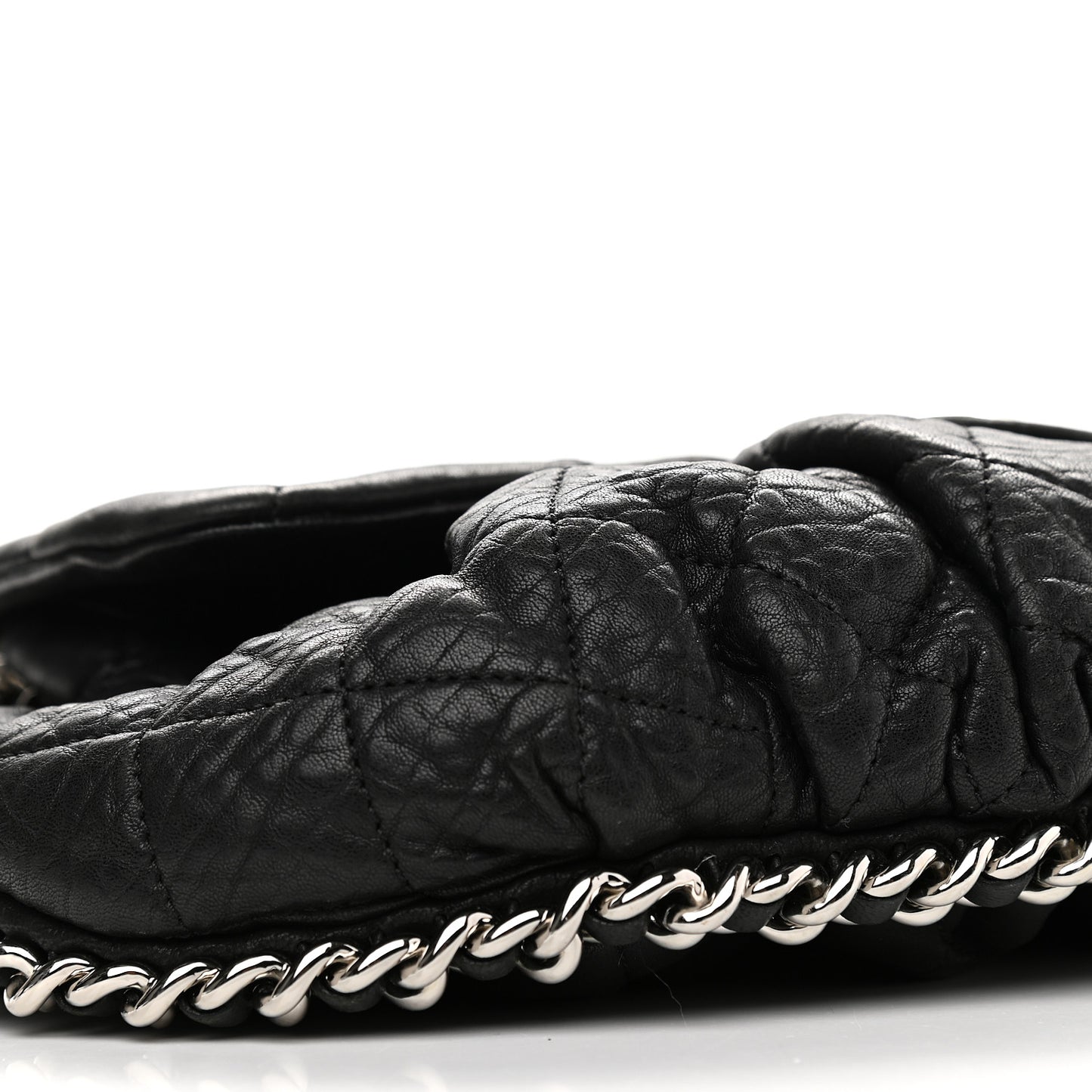 Washed Lambskin Quilted Medium Chain Around Messenger Black