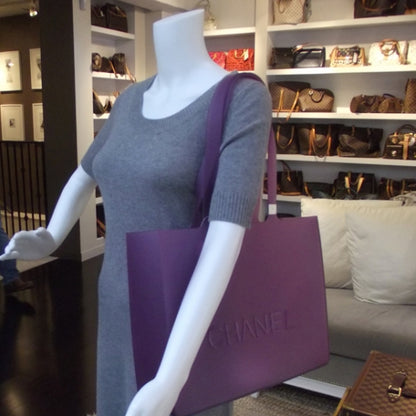 Chanel Jelly Rubber Large Tote Purple 2 of 8